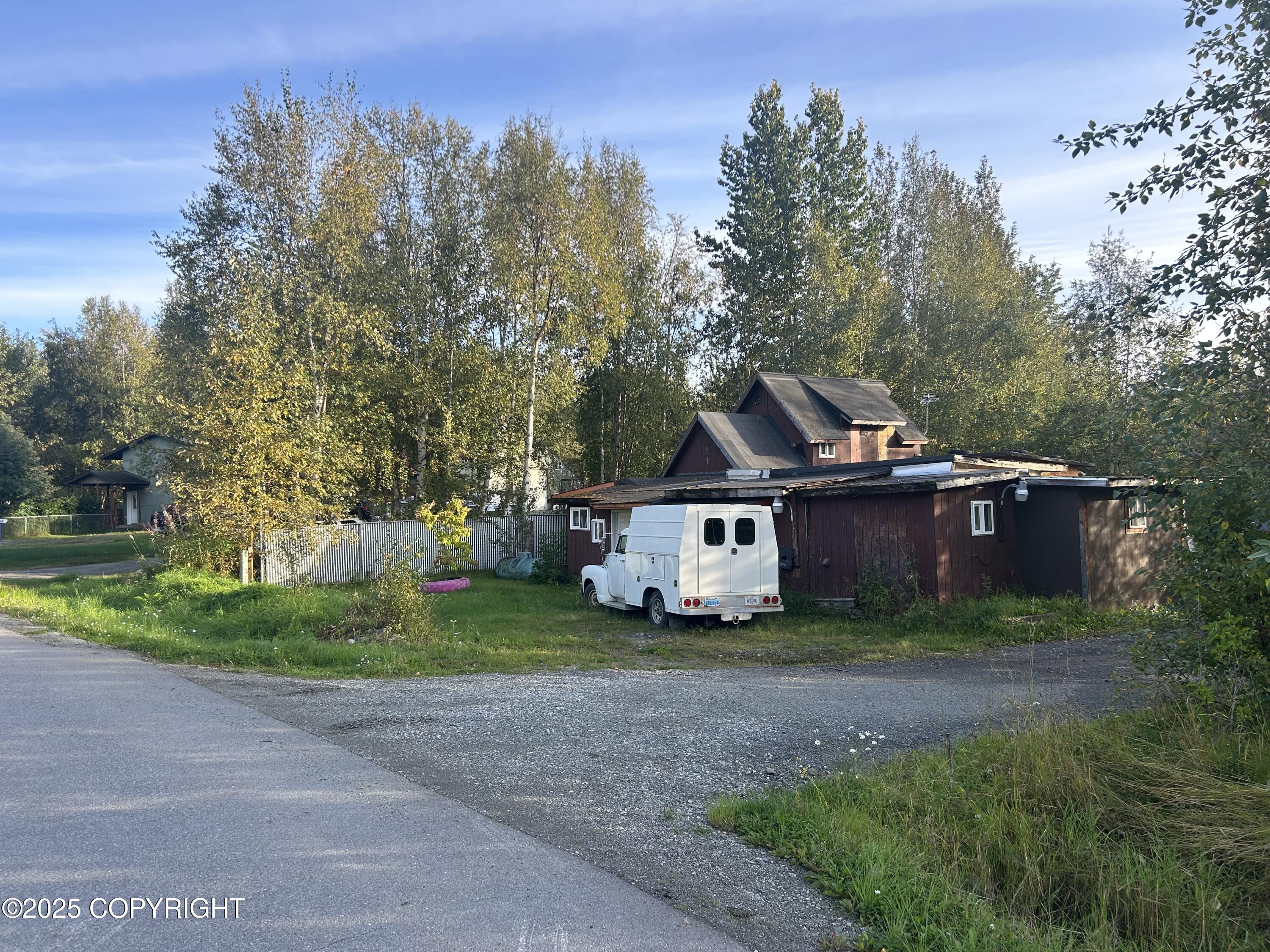 5550 W Limberlost Avenue Property Photo 10