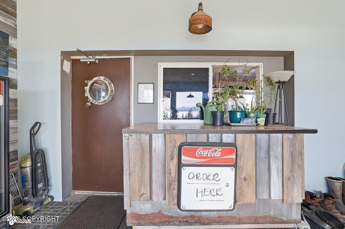 725 Sterling Highway Property Photo 18
