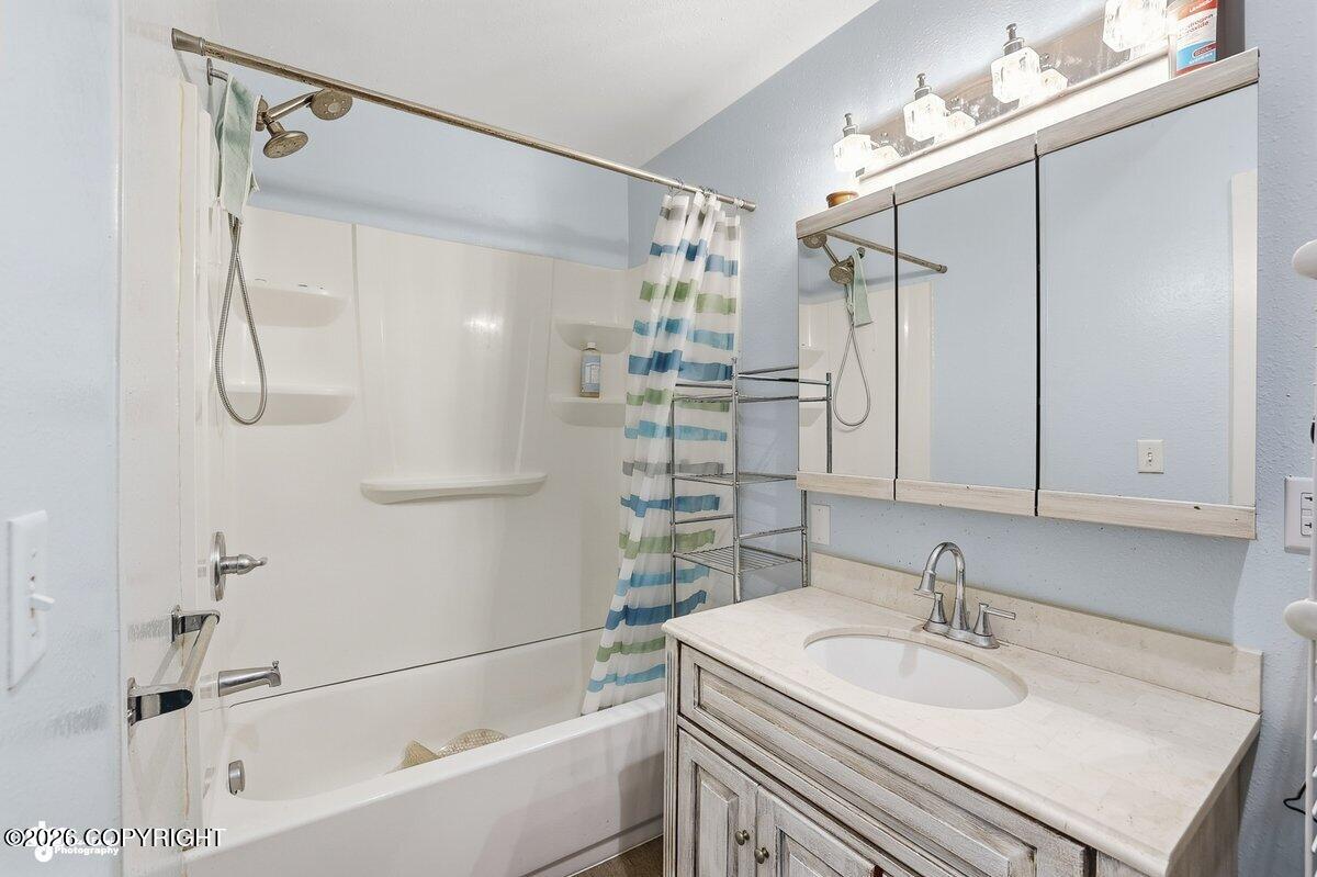 725 Sterling Highway Property Photo 20