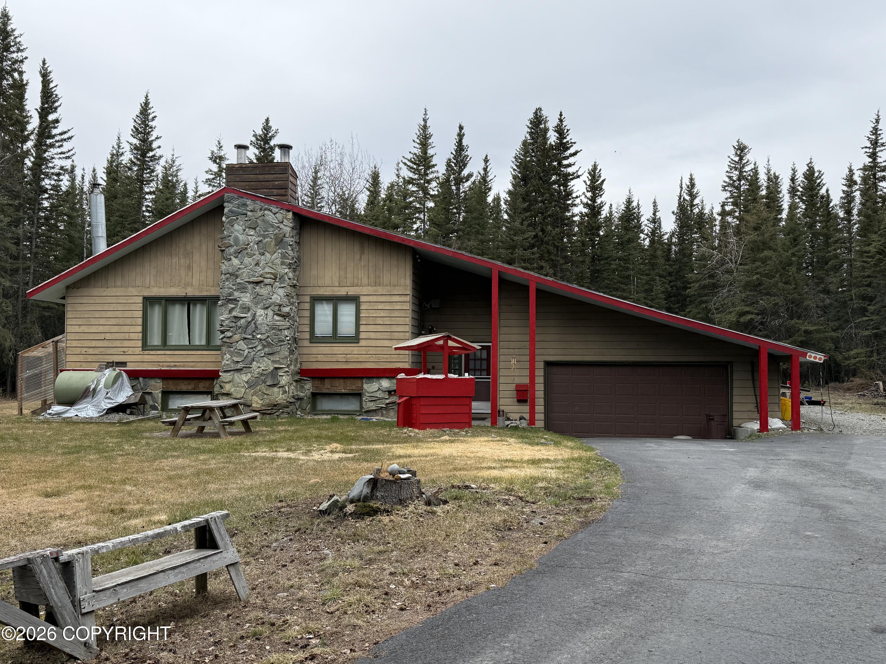 L28 Silver Springs Loop Property Photo 1