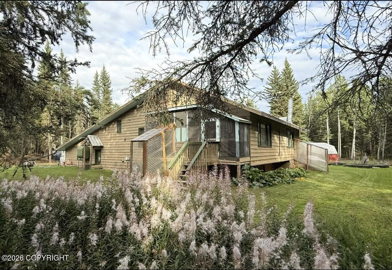 L28 Silver Springs Loop Property Photo 3