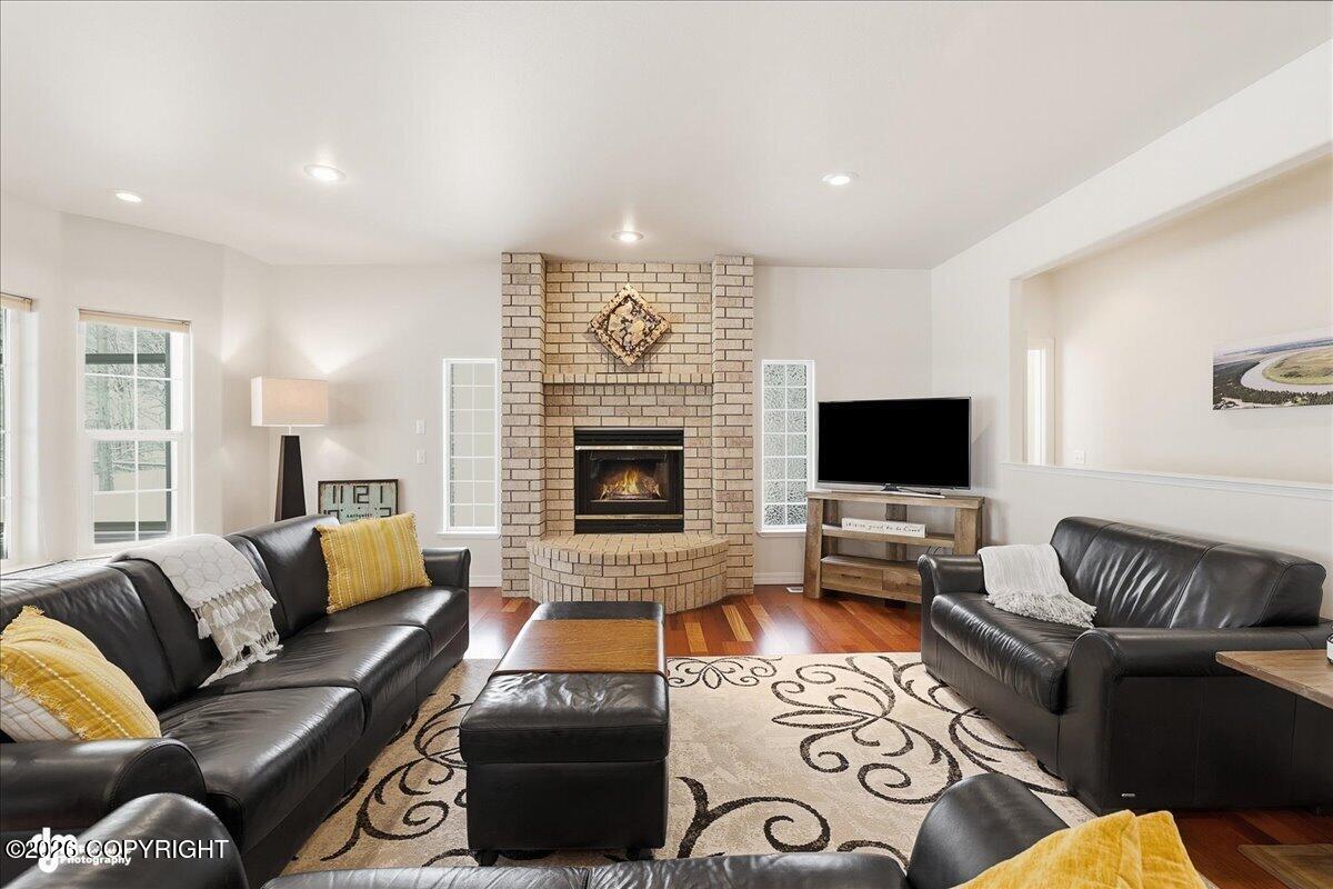 47280 Eagle Ridge Court Property Photo 4
