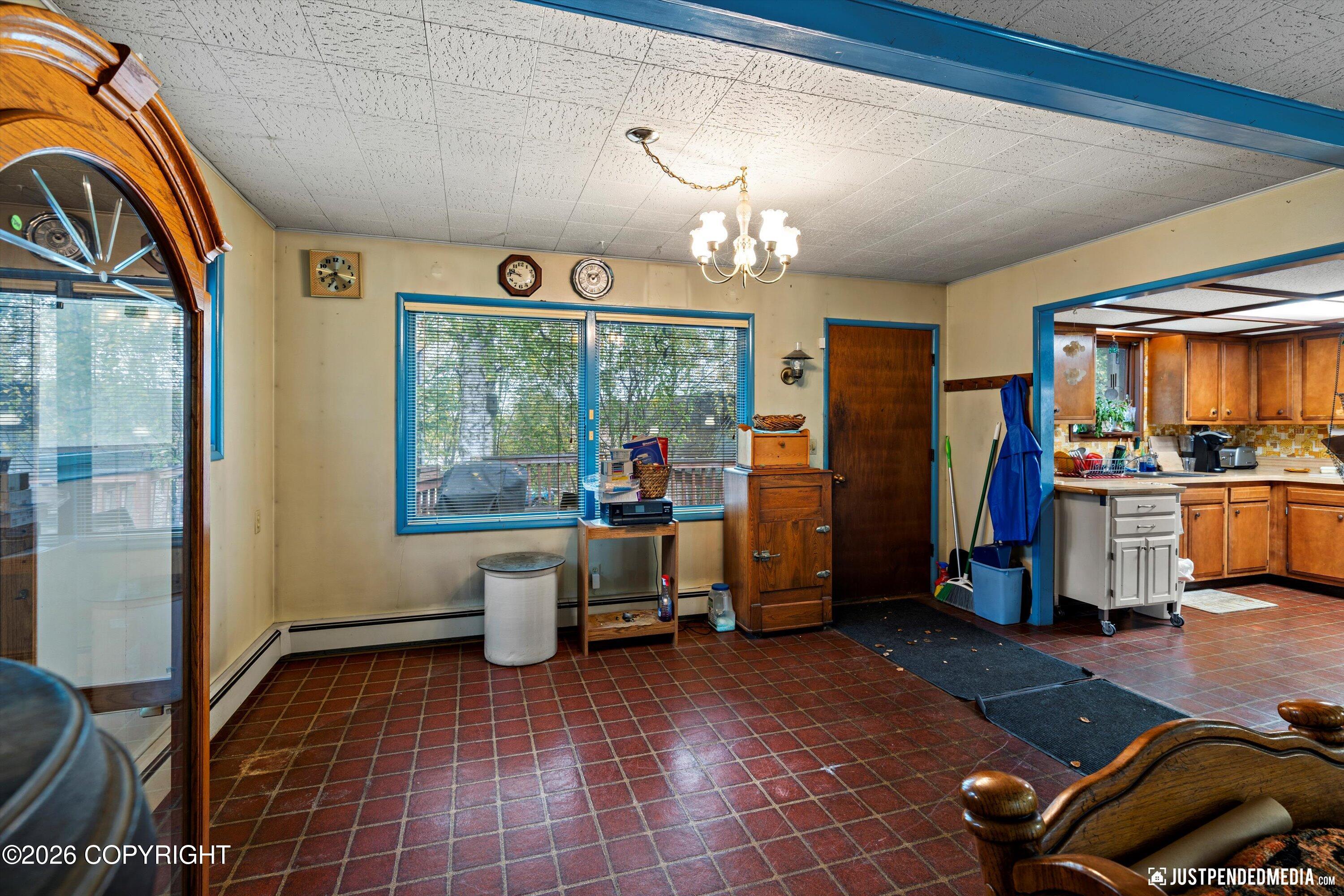 12121 Horseshoe Drive Property Photo 5