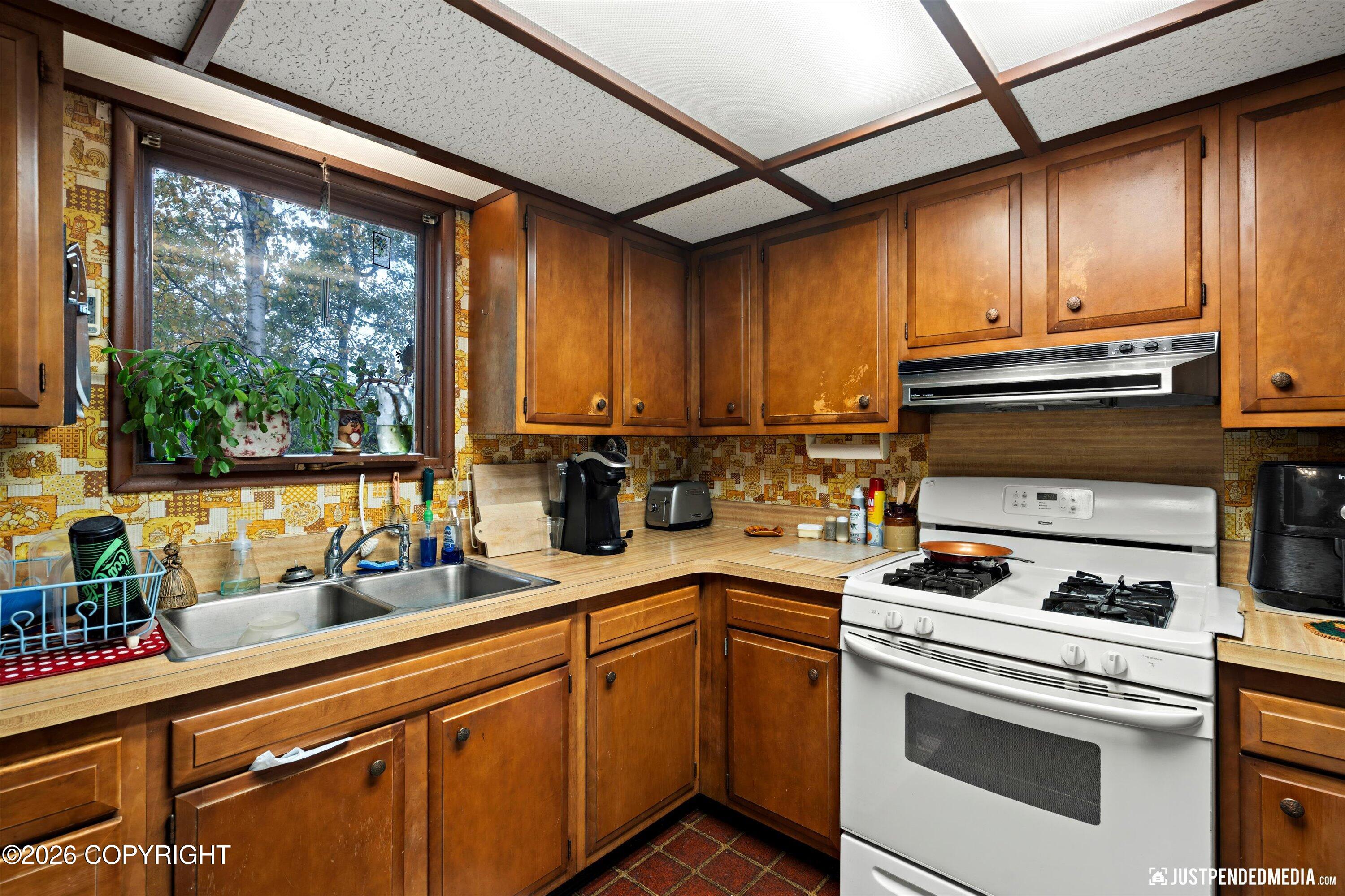 12121 Horseshoe Drive Property Photo 10