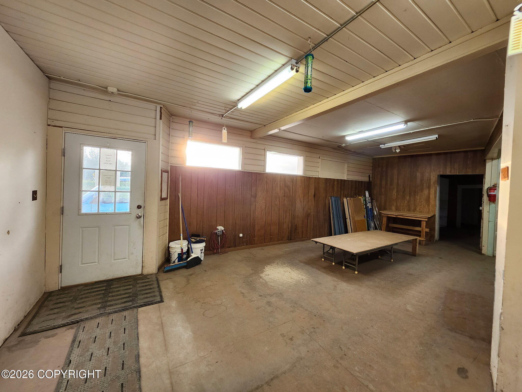 221 S Valley Way Property Photo 4