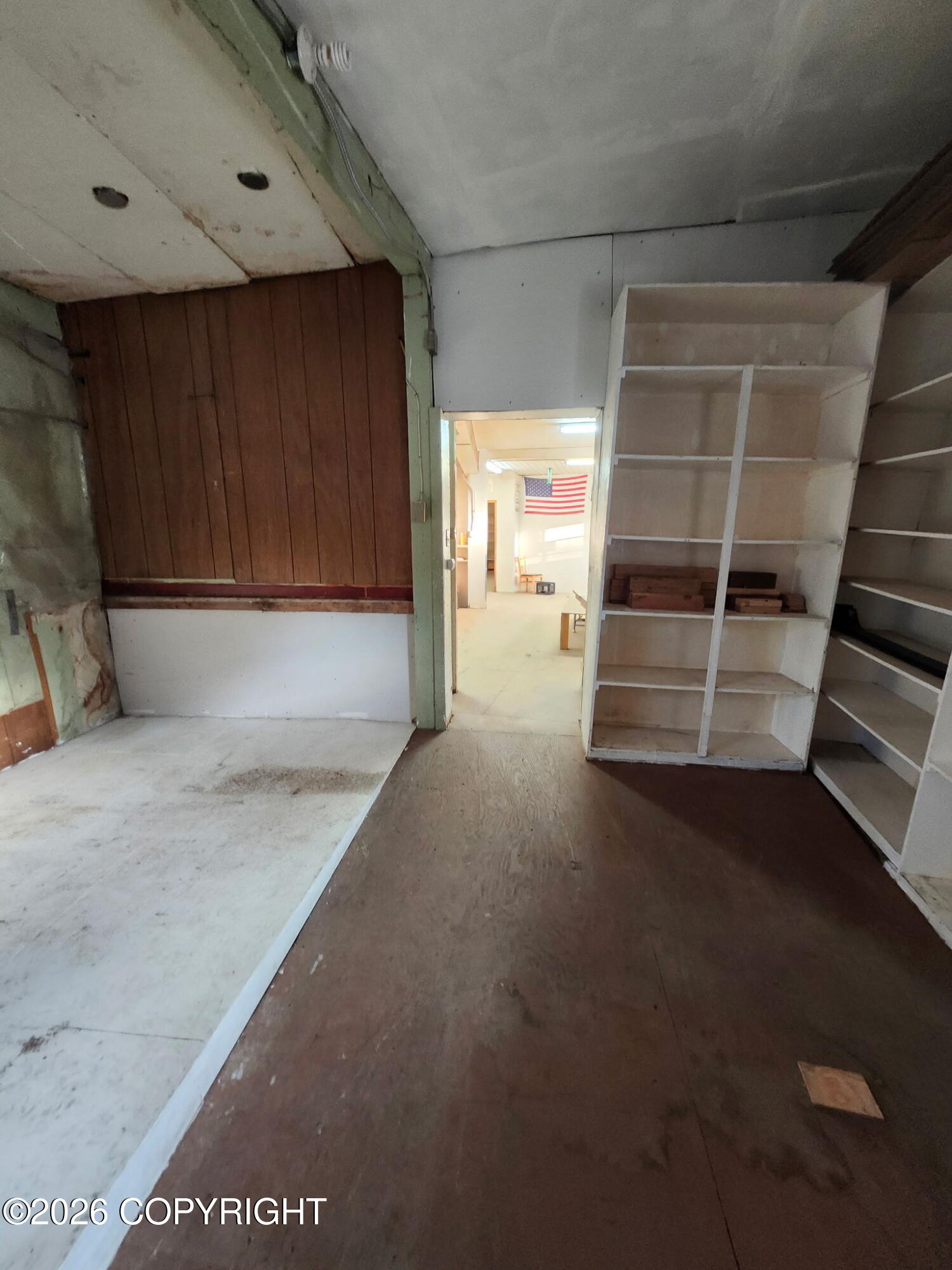 221 S Valley Way Property Photo 15