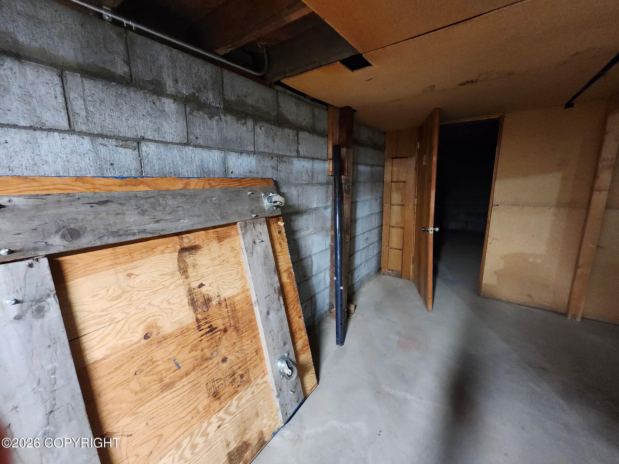 221 S Valley Way Property Photo 27