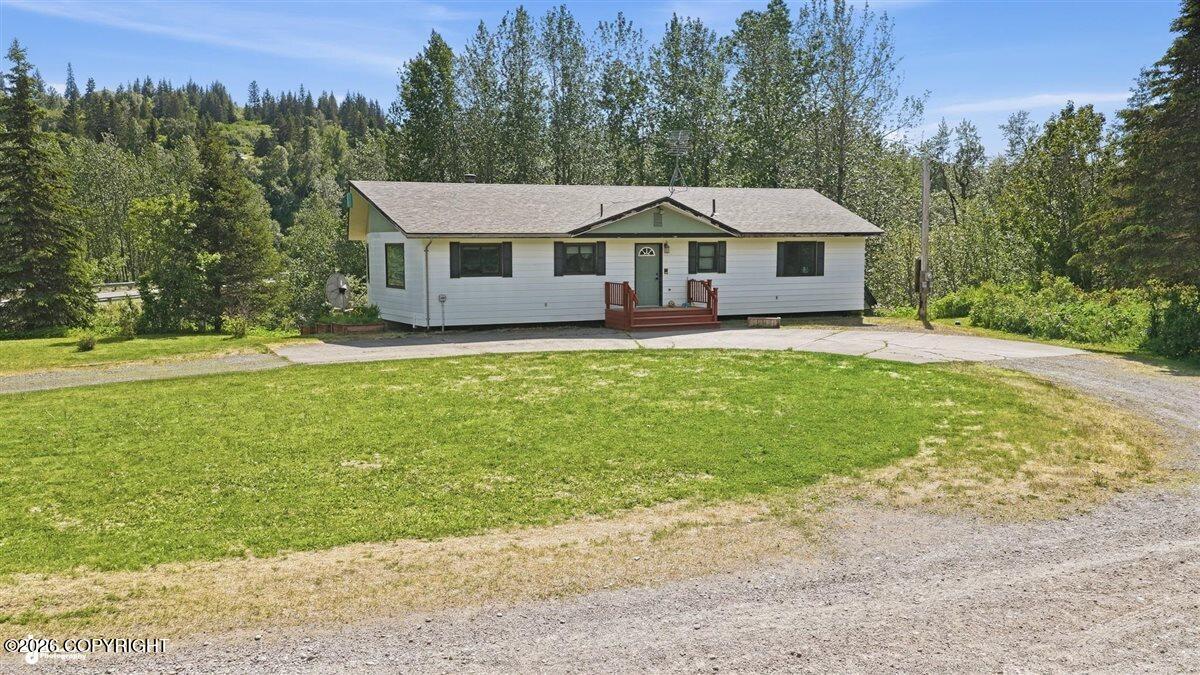 16655 Sterling Highway Property Photo 5