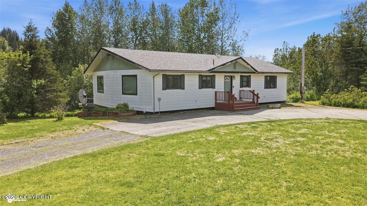 16655 Sterling Highway Property Photo 6