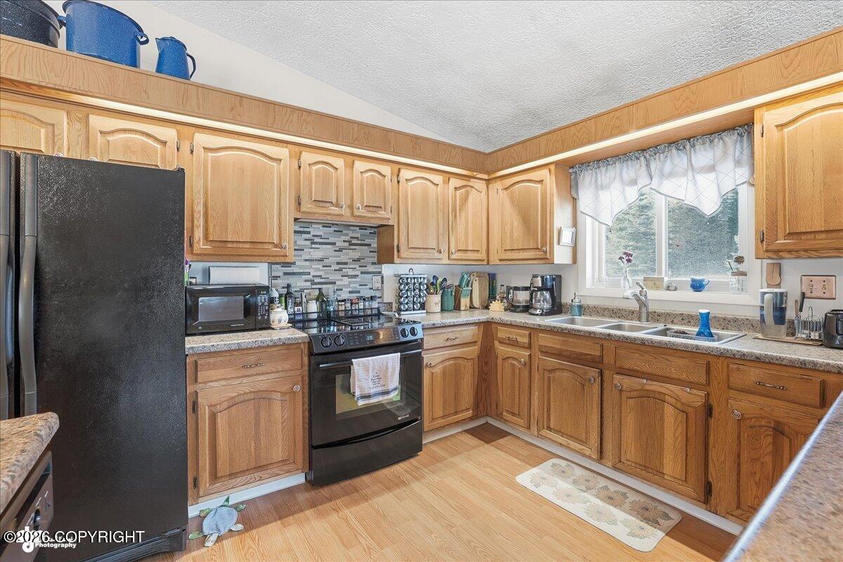 16655 Sterling Highway Property Photo 23