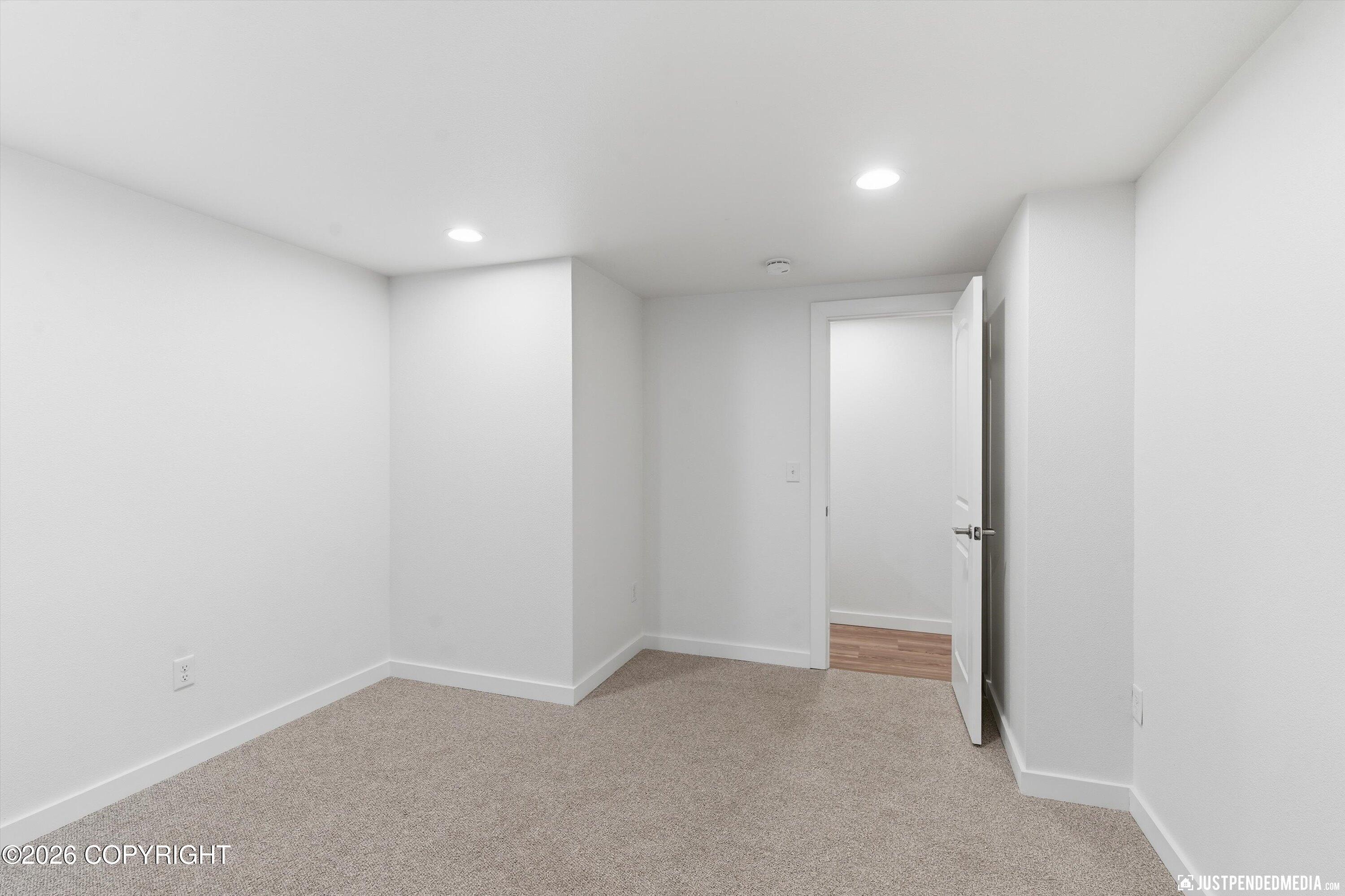 800 W 21st Avenue Property Photo 27