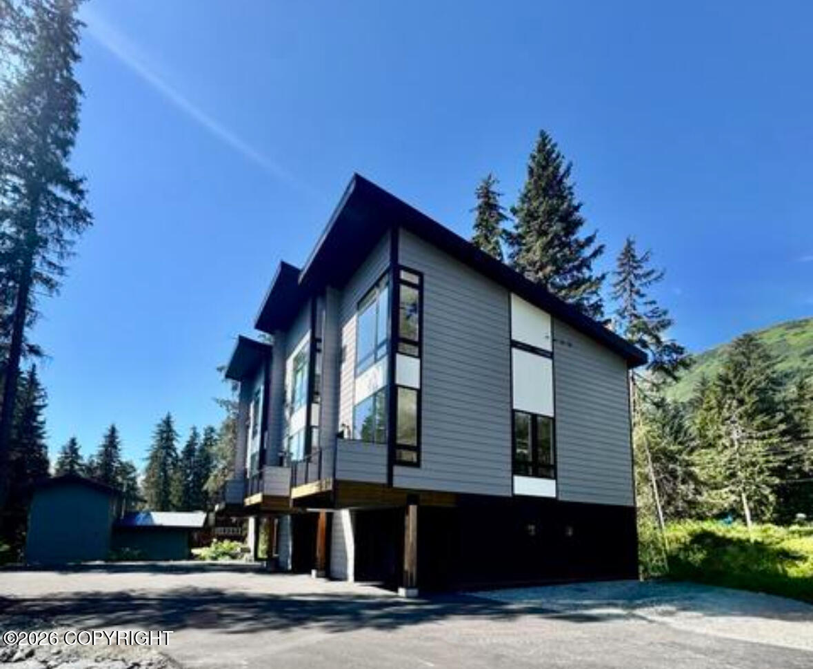 1538 Alyeska Highway #5 Property Photo 1