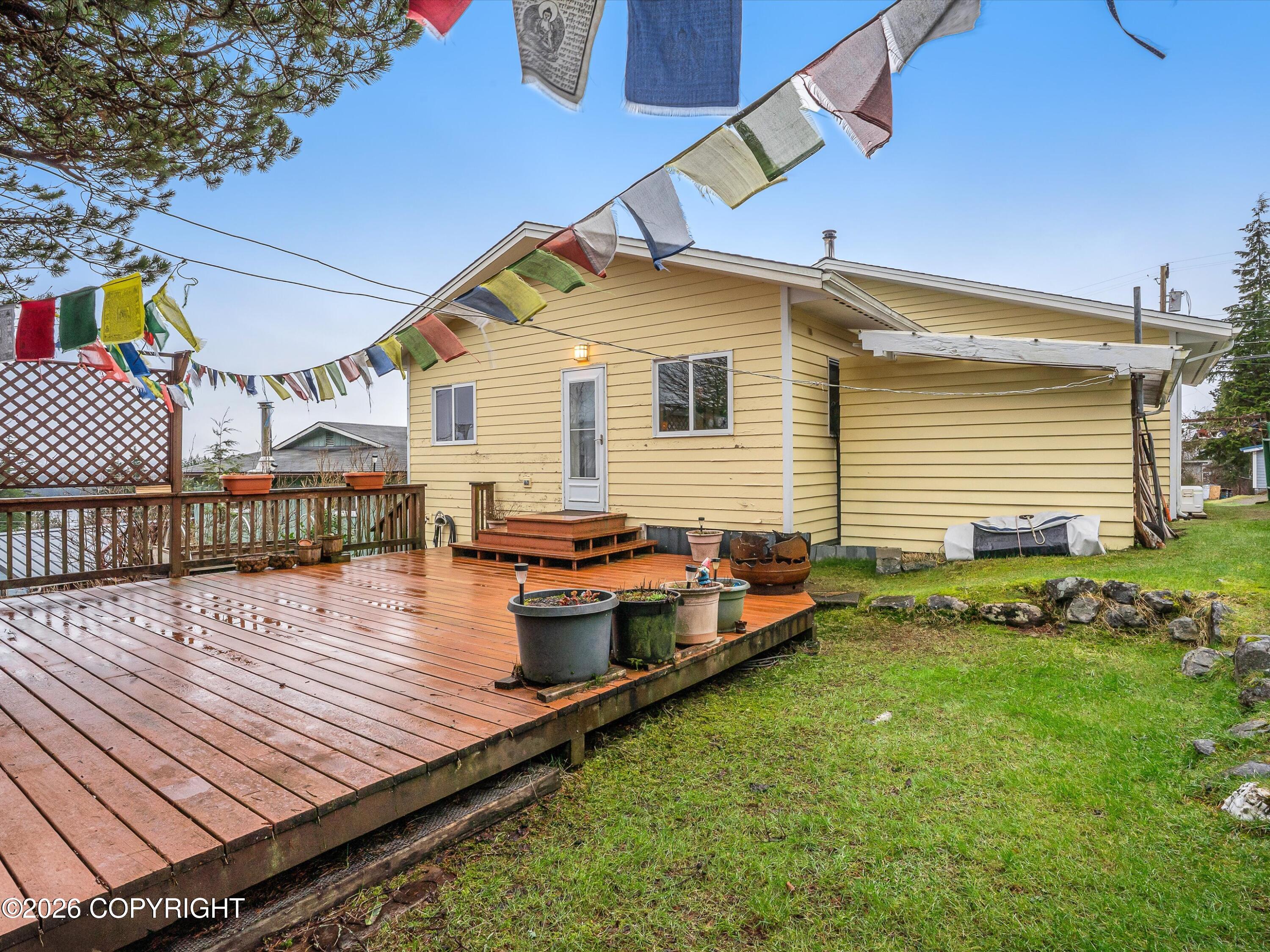 830 Jackson Street Property Photo 6