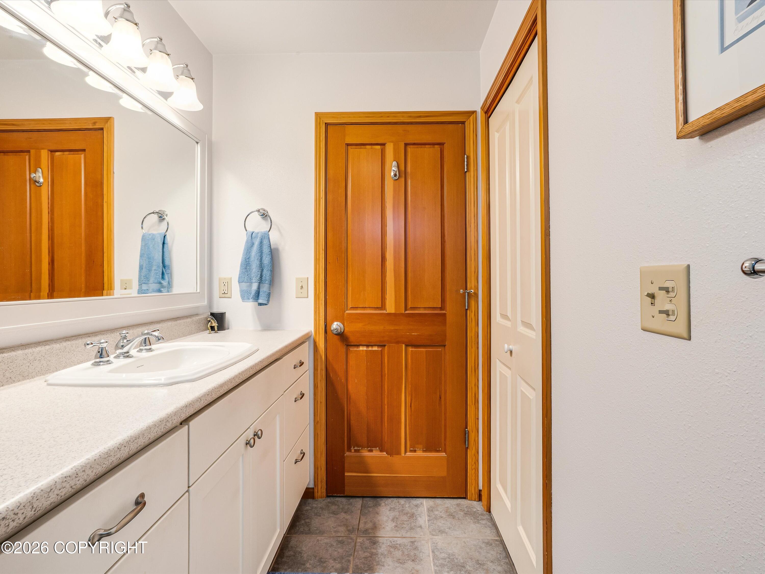 830 Jackson Street Property Photo 25