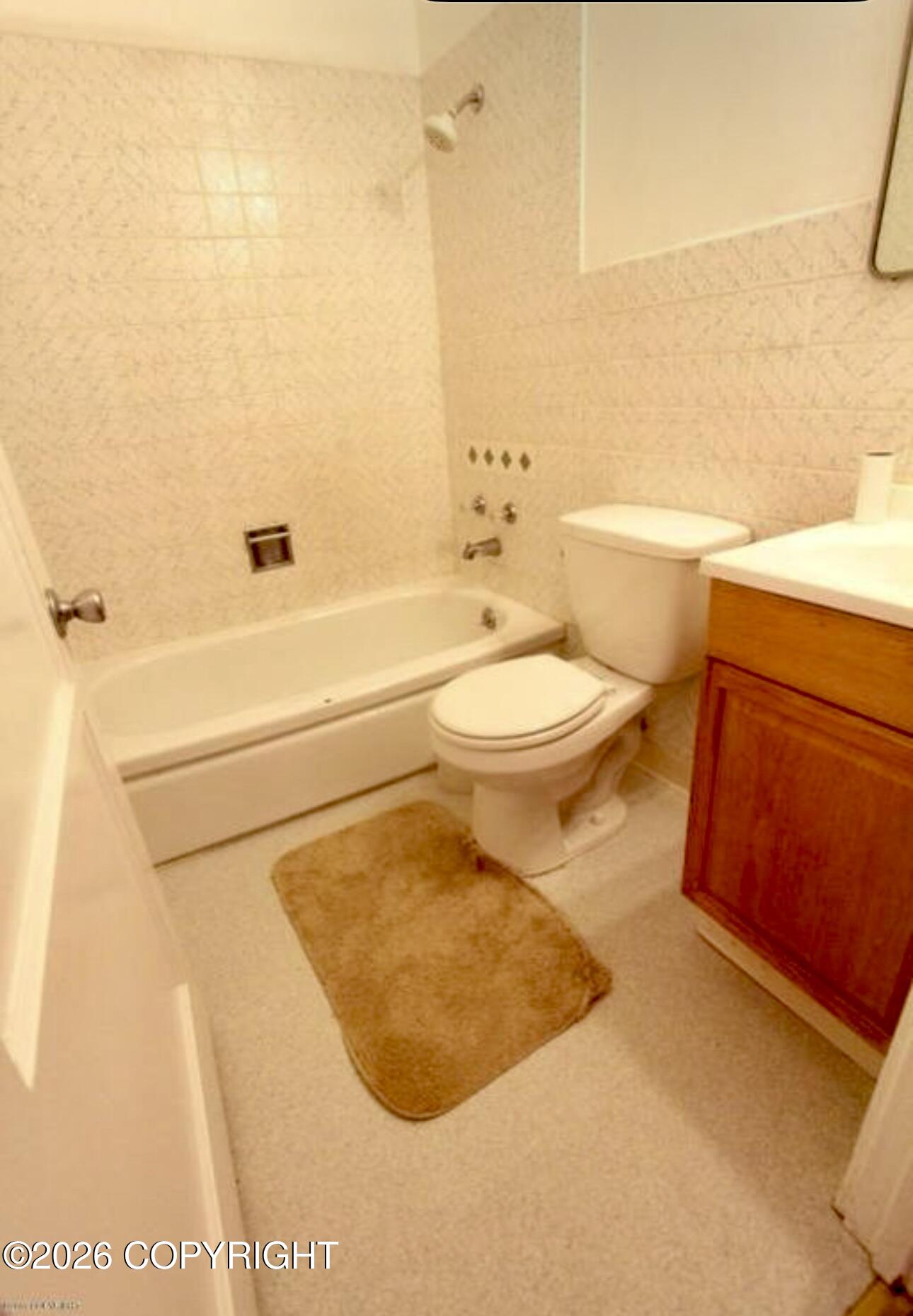 1102 W 29th Place Property Photo 12