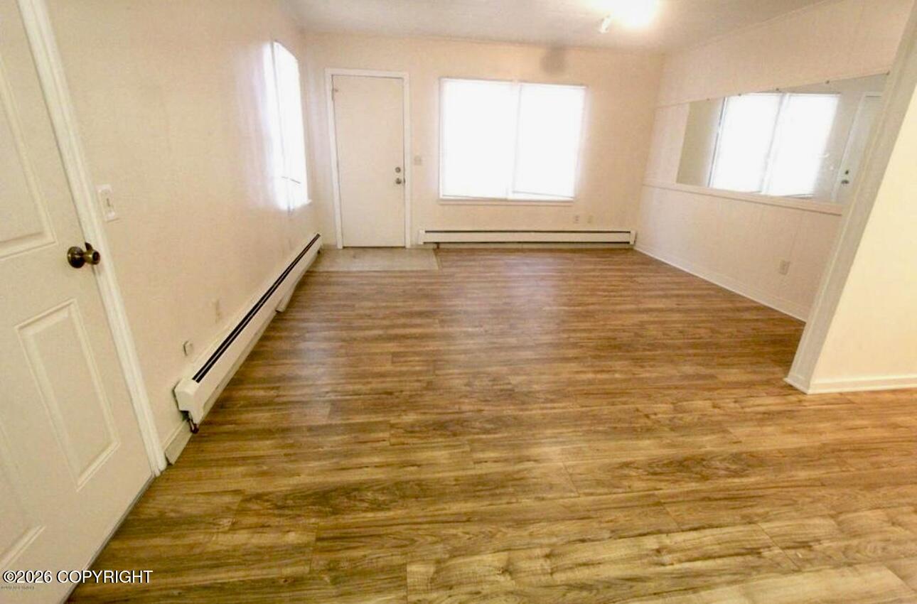 1102 W 29th Place Property Photo 17