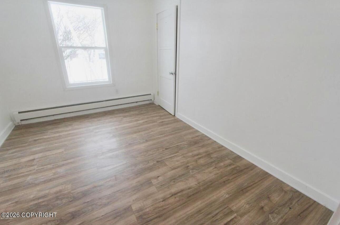 1102 W 29th Place Property Photo 21