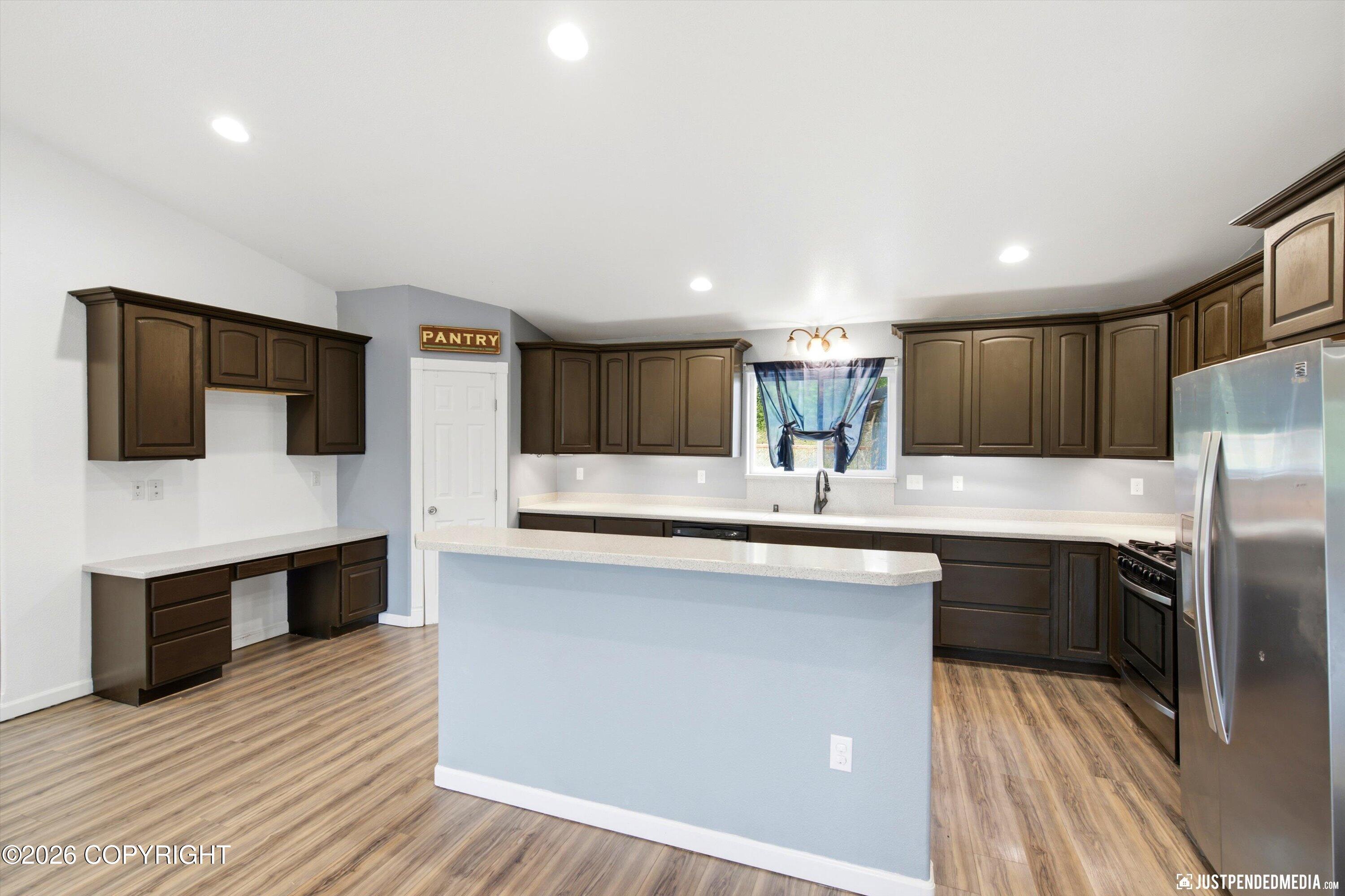1262 N Miller Circle Property Photo 12