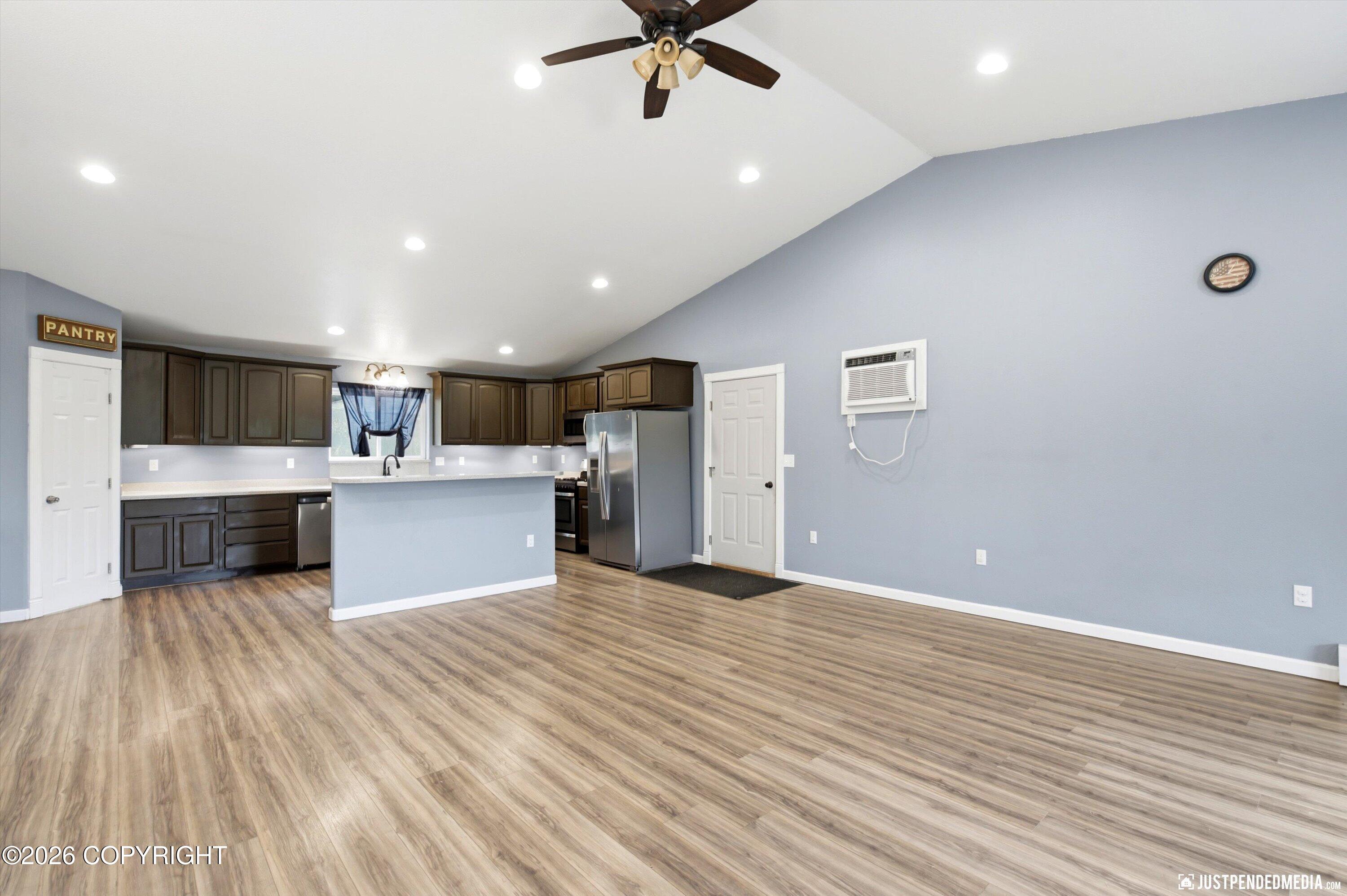 1262 N Miller Circle Property Photo 14