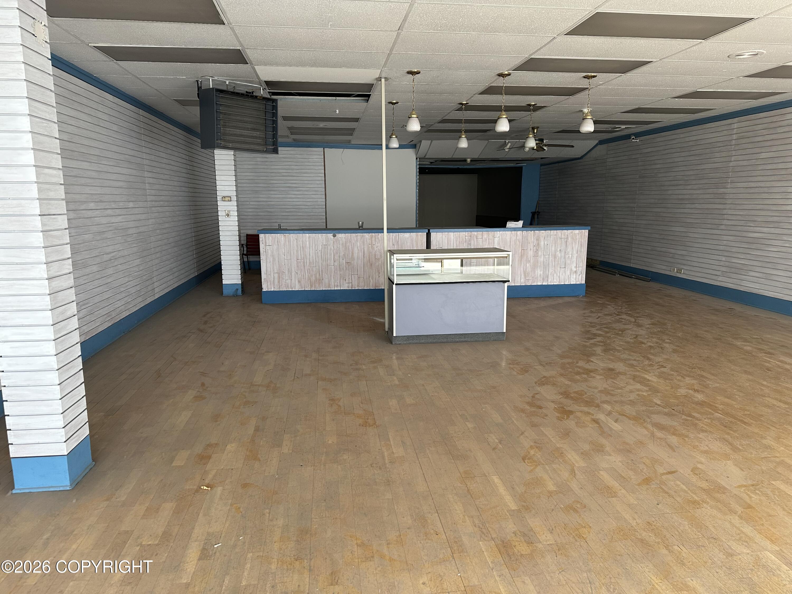 423 W 5th Avenue Property Photo 6