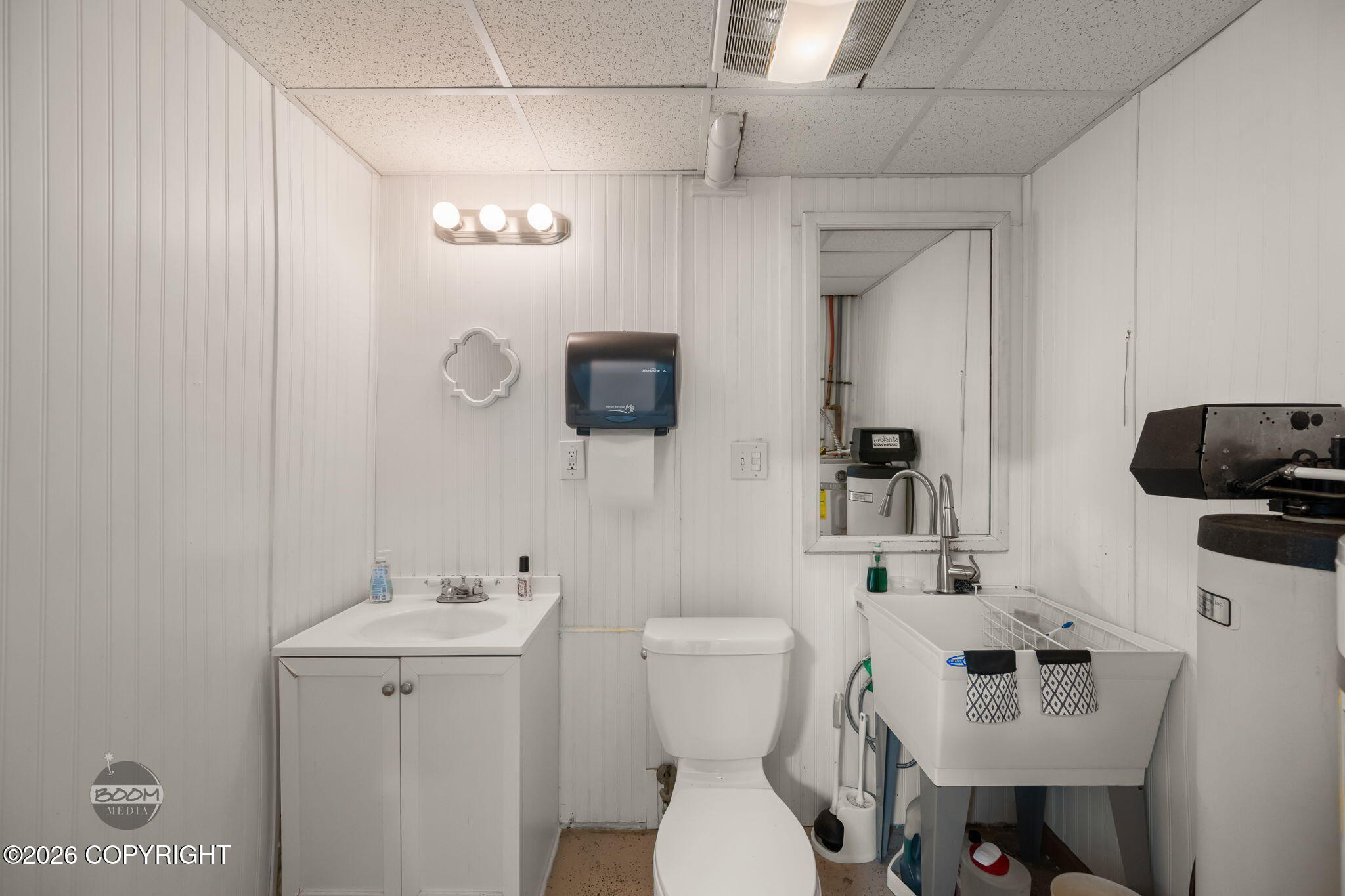5320 W Parks Highway Property Photo 15