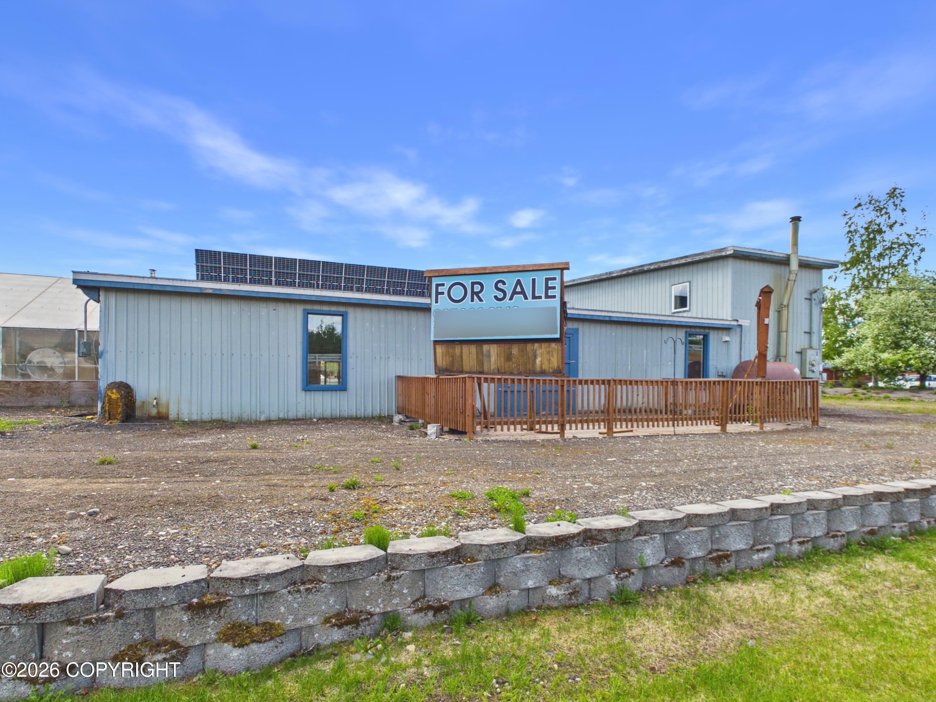 2260 Old Richardson Highway Property Photo 3