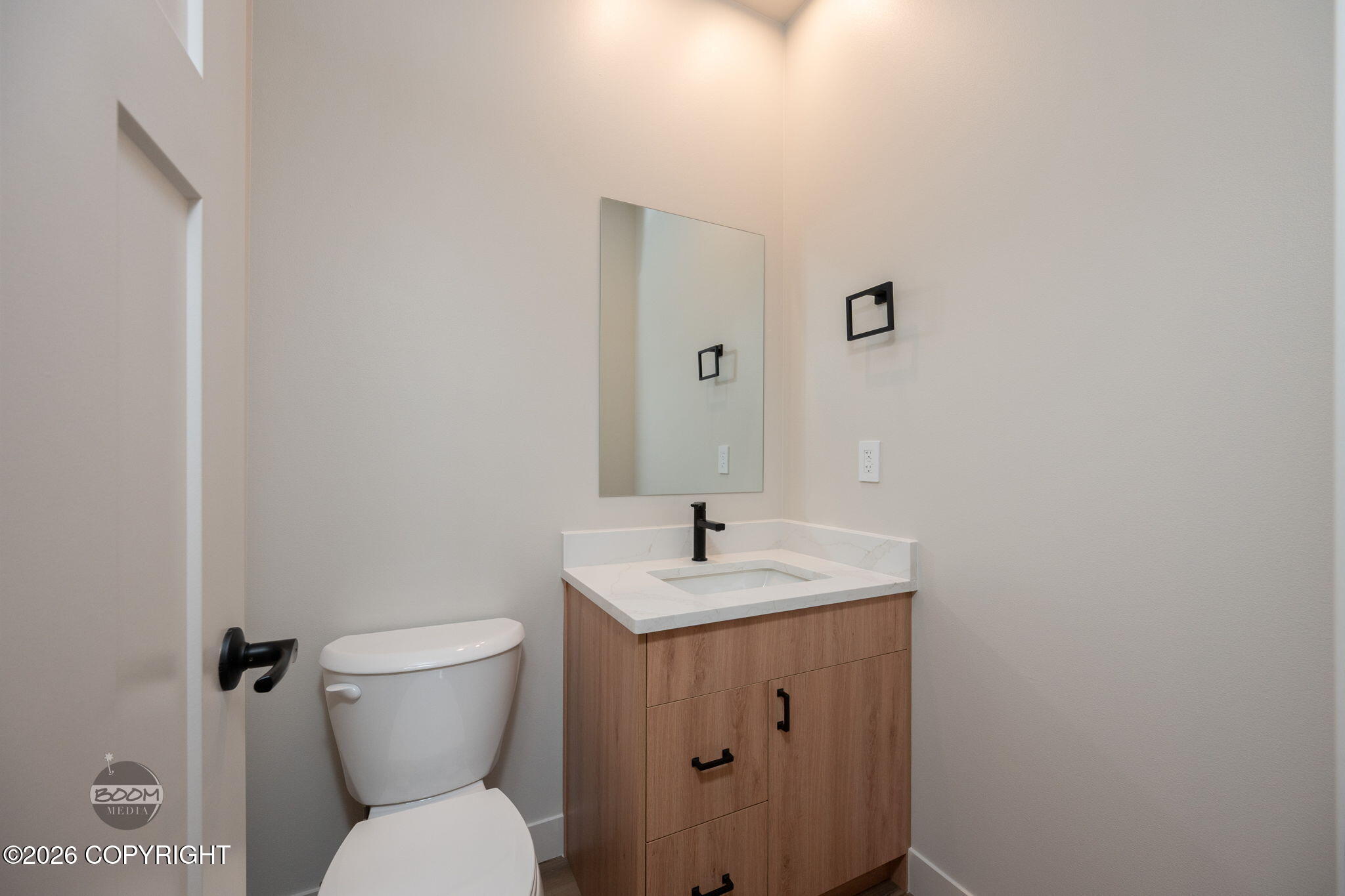 5741 S Gates Street Property Photo 18