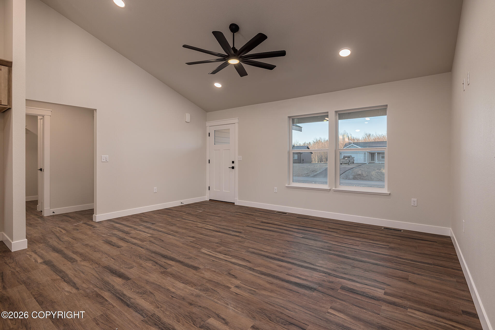 2403 N Woodside Circle Property Photo 8