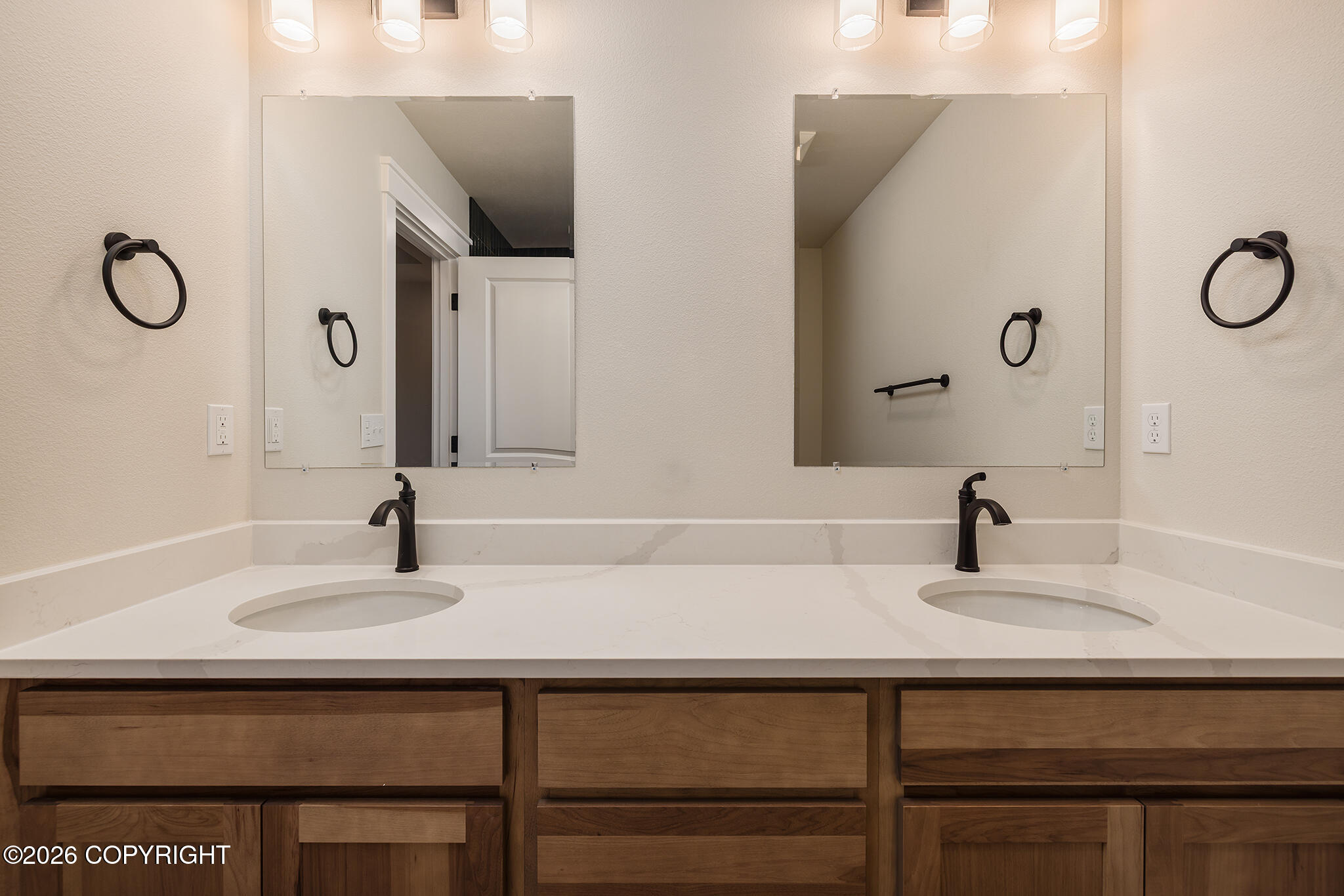 2403 N Woodside Circle Property Photo 18