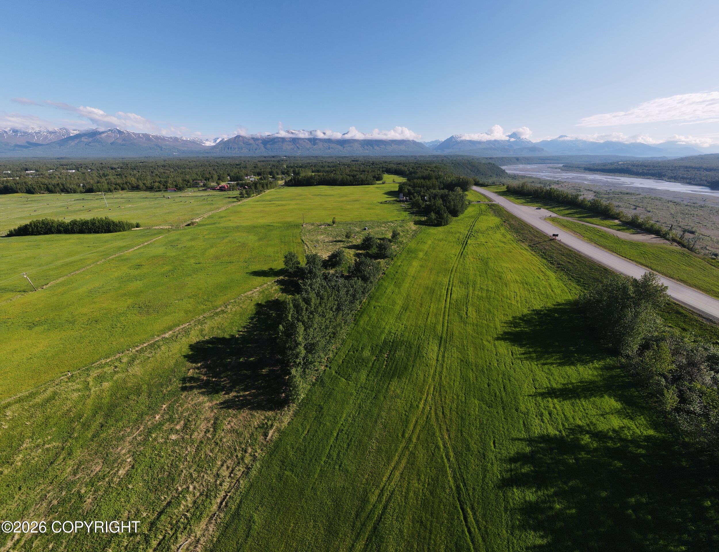 4450 N Glenn Highway Property Photo 4