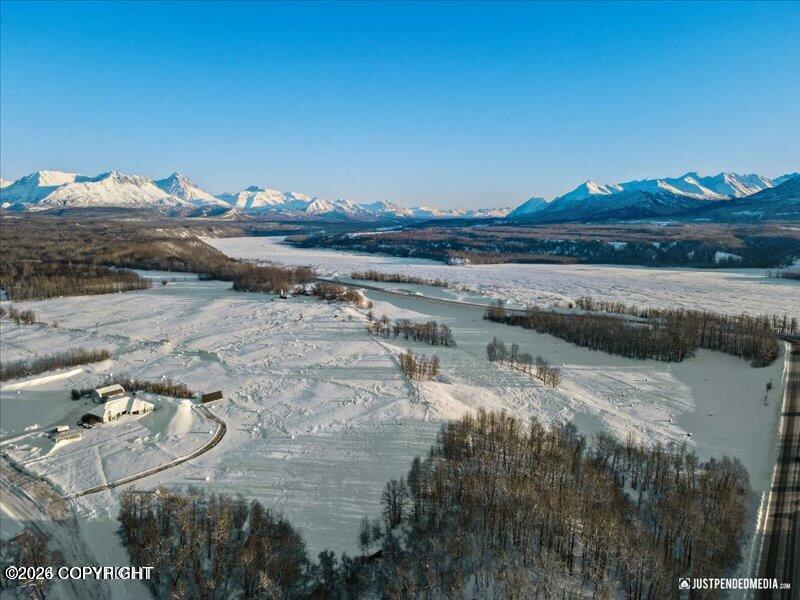 4450 N Glenn Highway Property Photo 16
