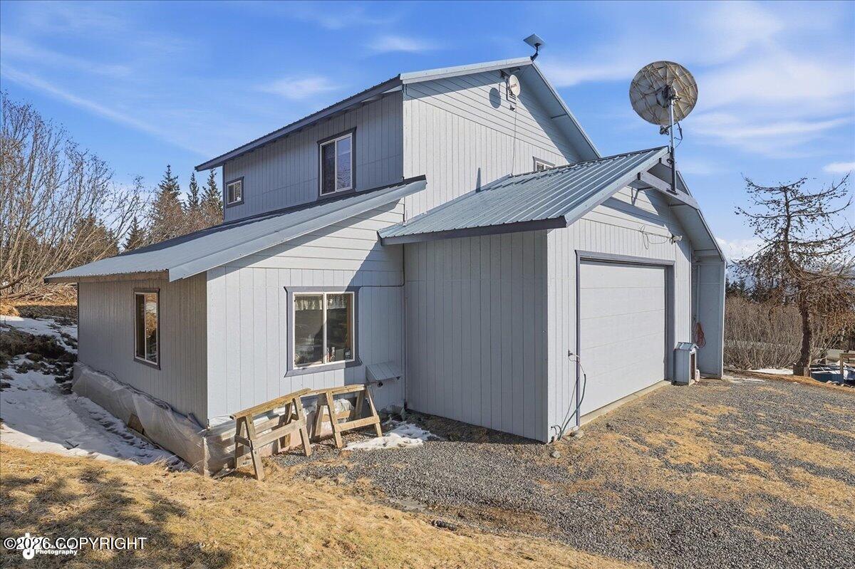 53498 E East End Road Property Photo 3