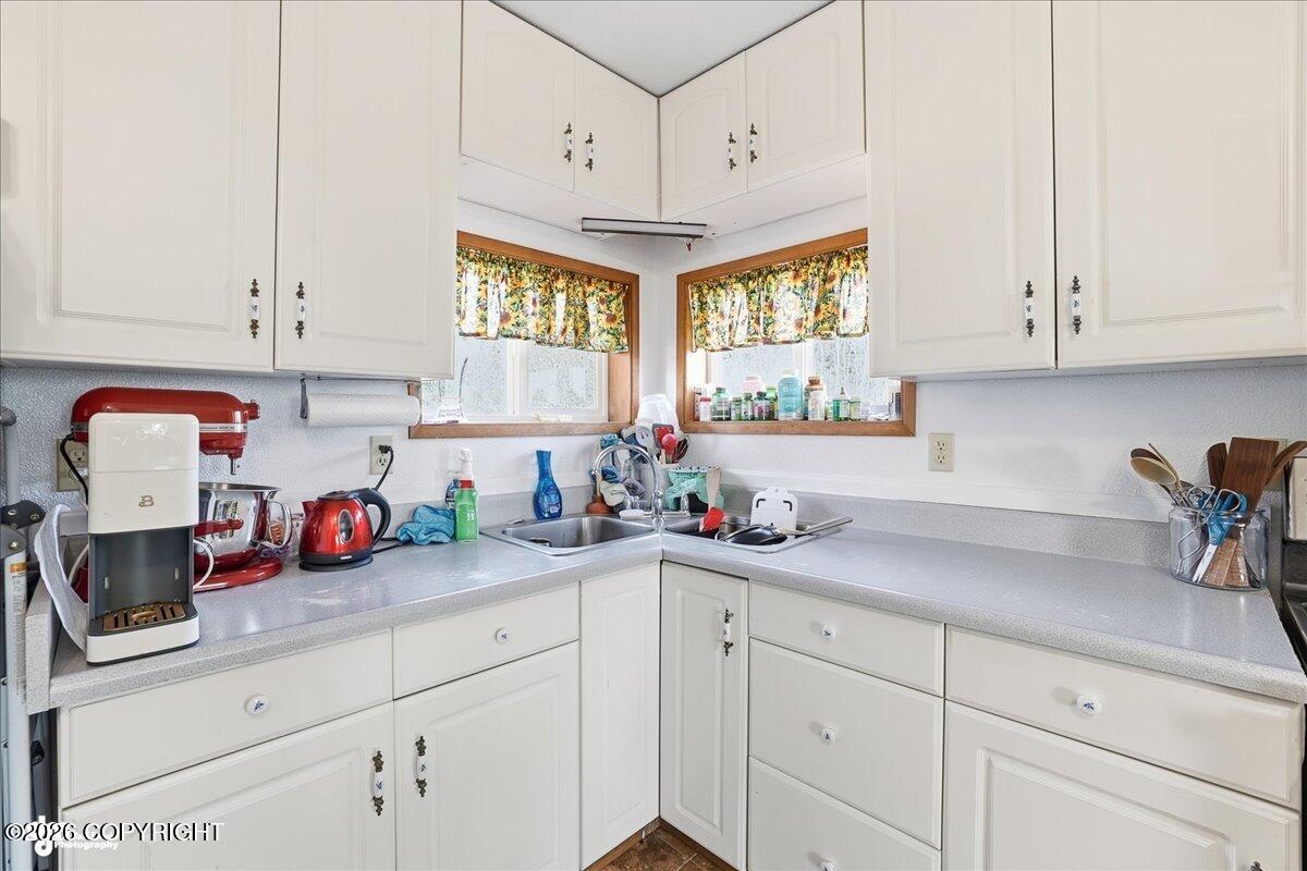 53498 E East End Road Property Photo 12