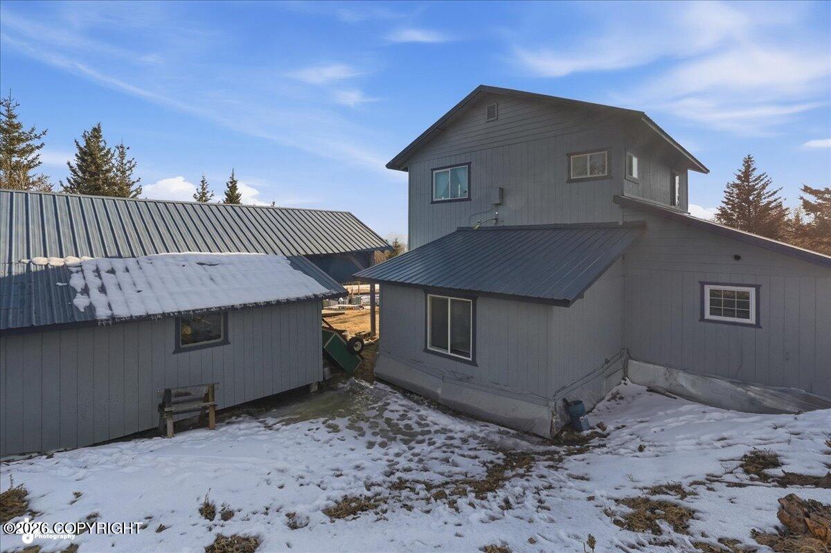 53498 E East End Road Property Photo 41