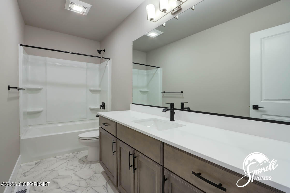 L20 N Moraine Circle Property Photo 40