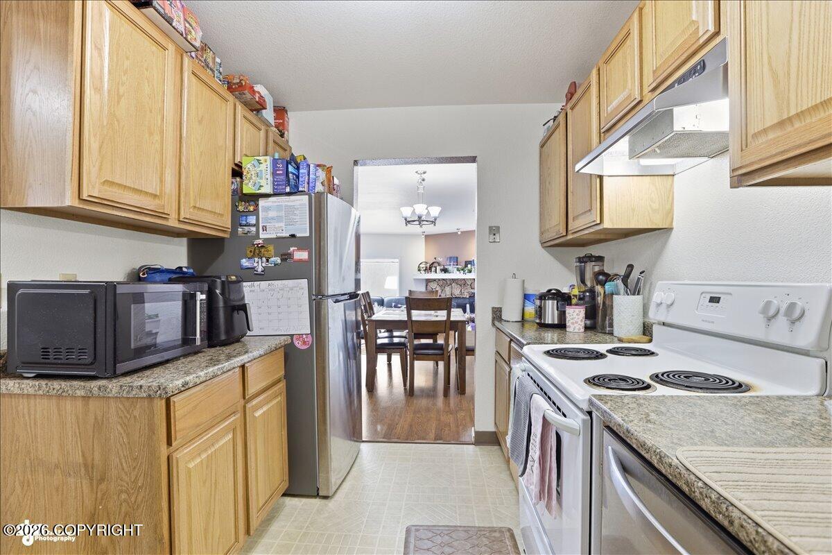 1930 E 72nd Avenue Property Photo 17
