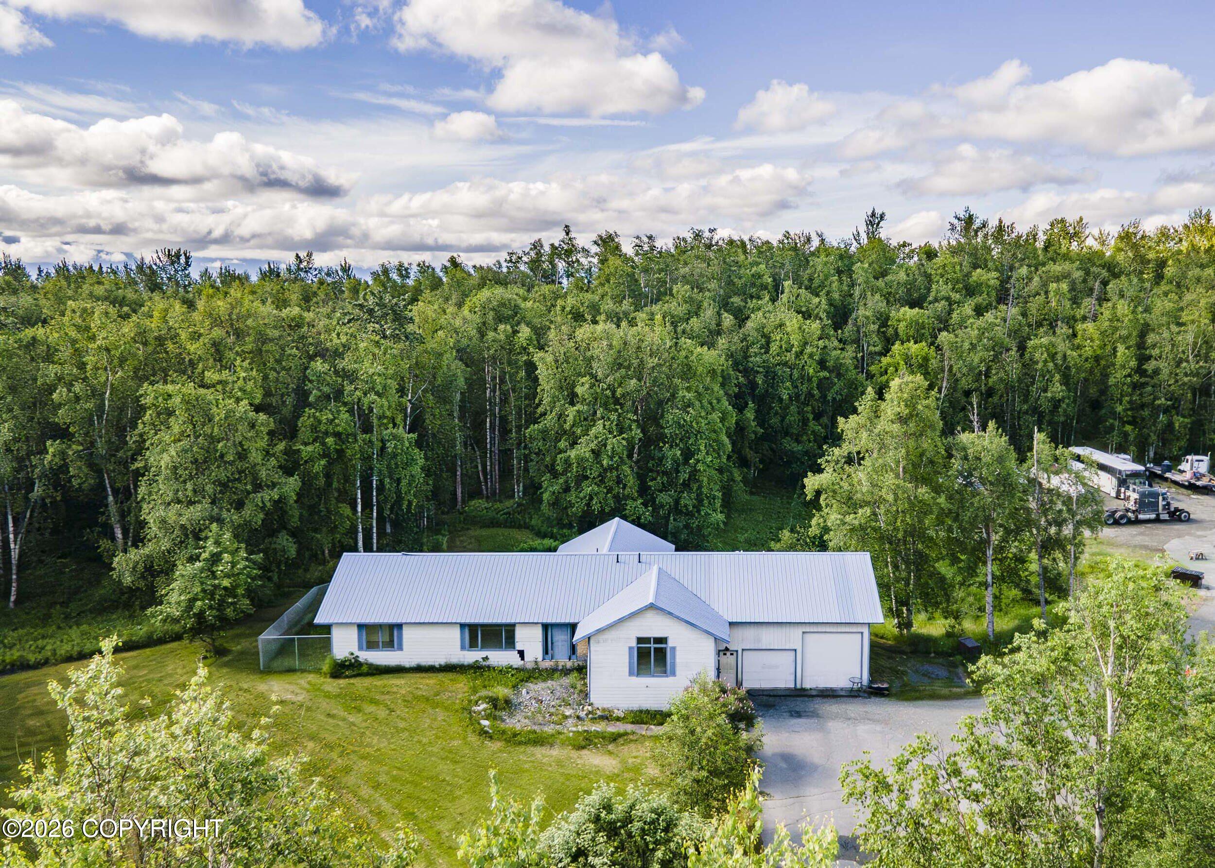 5747 N Cunningham Road Property Photo 1