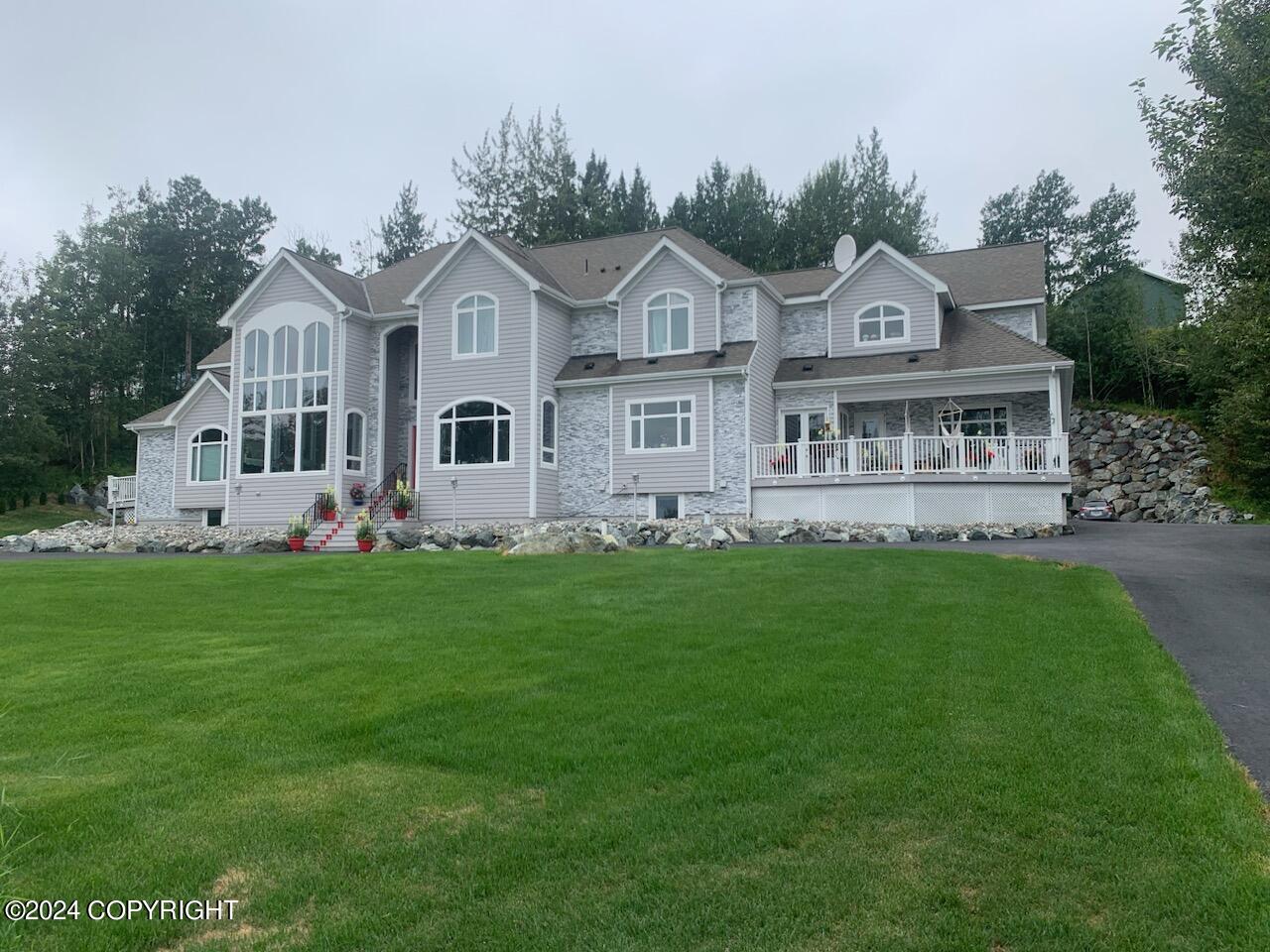 8100 Sky Mountain Lane Property Photo 1