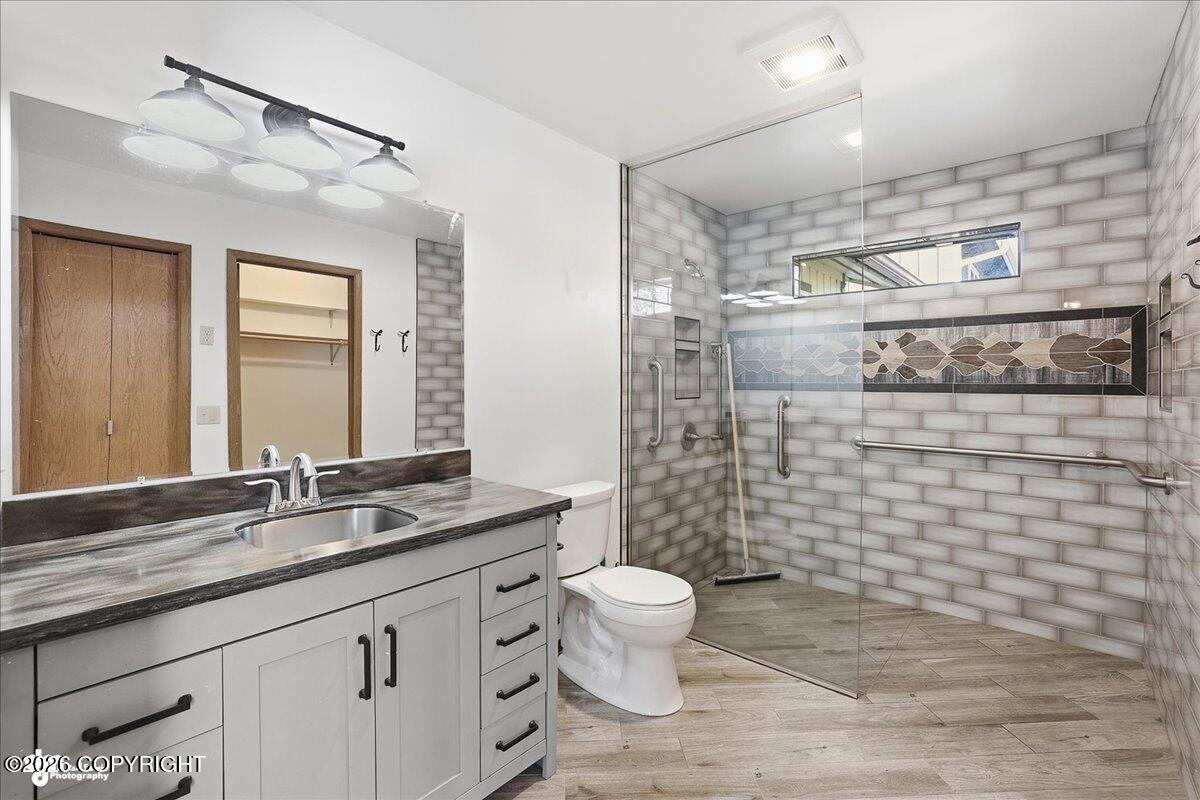 628 Soundview Avenue Property Photo 13
