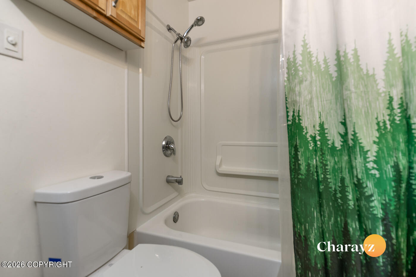 2327 Gillam Way Property Photo 7