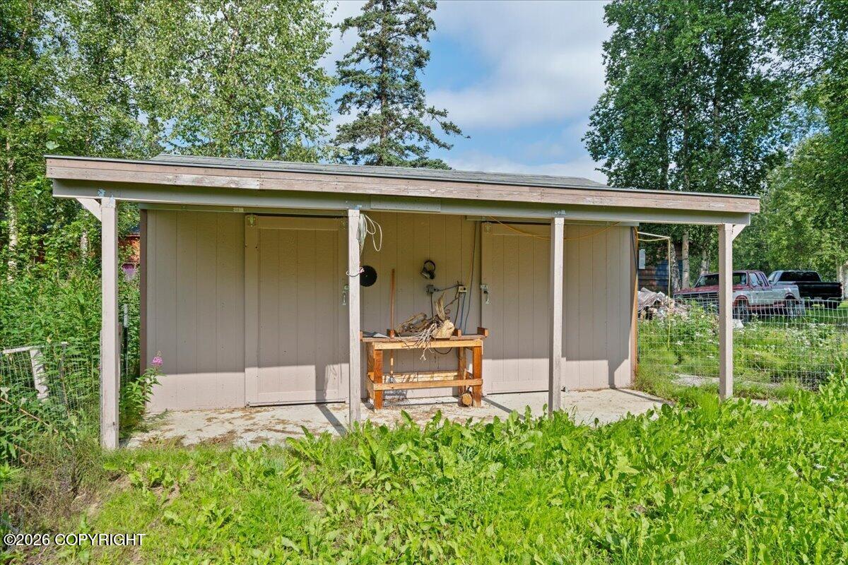 2300 N Iliamna Drive Property Photo 14