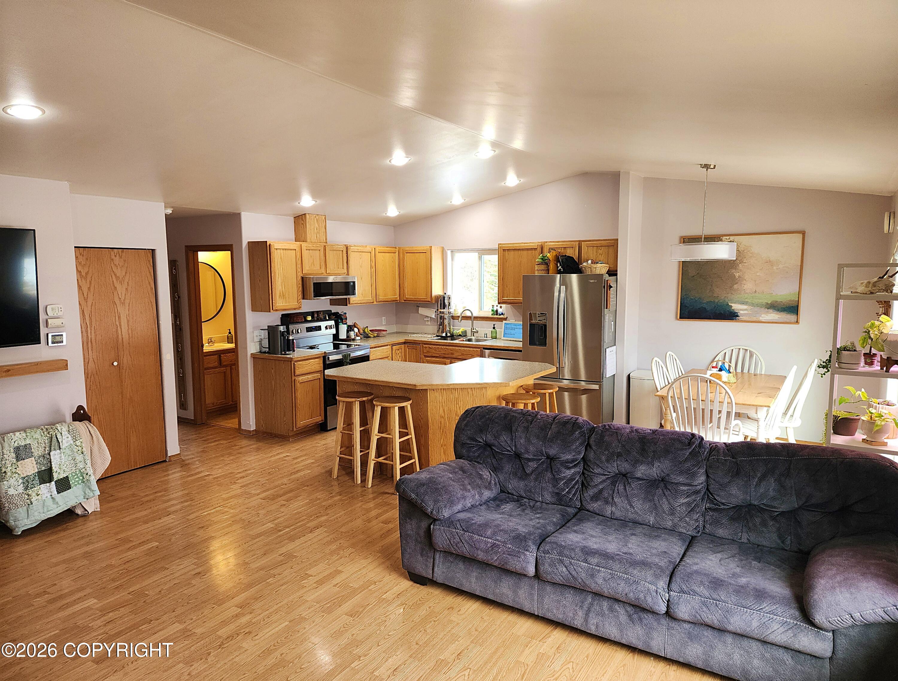 2310 Beaver Lake Drive Property Photo 5