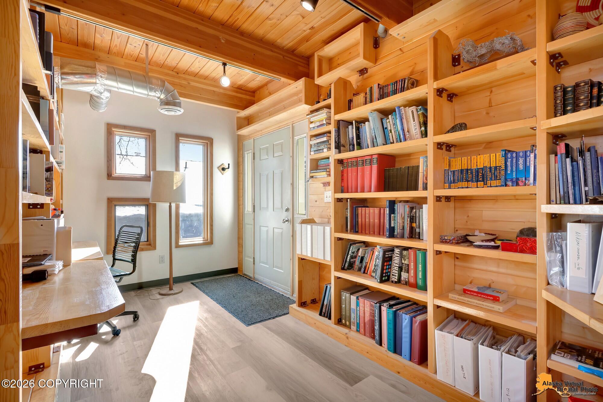 1319 Matterhorn Way Property Photo 4