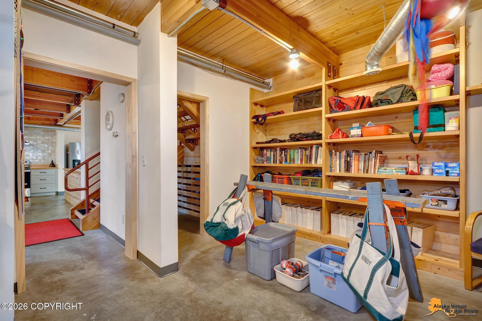 1319 Matterhorn Way Property Photo 31