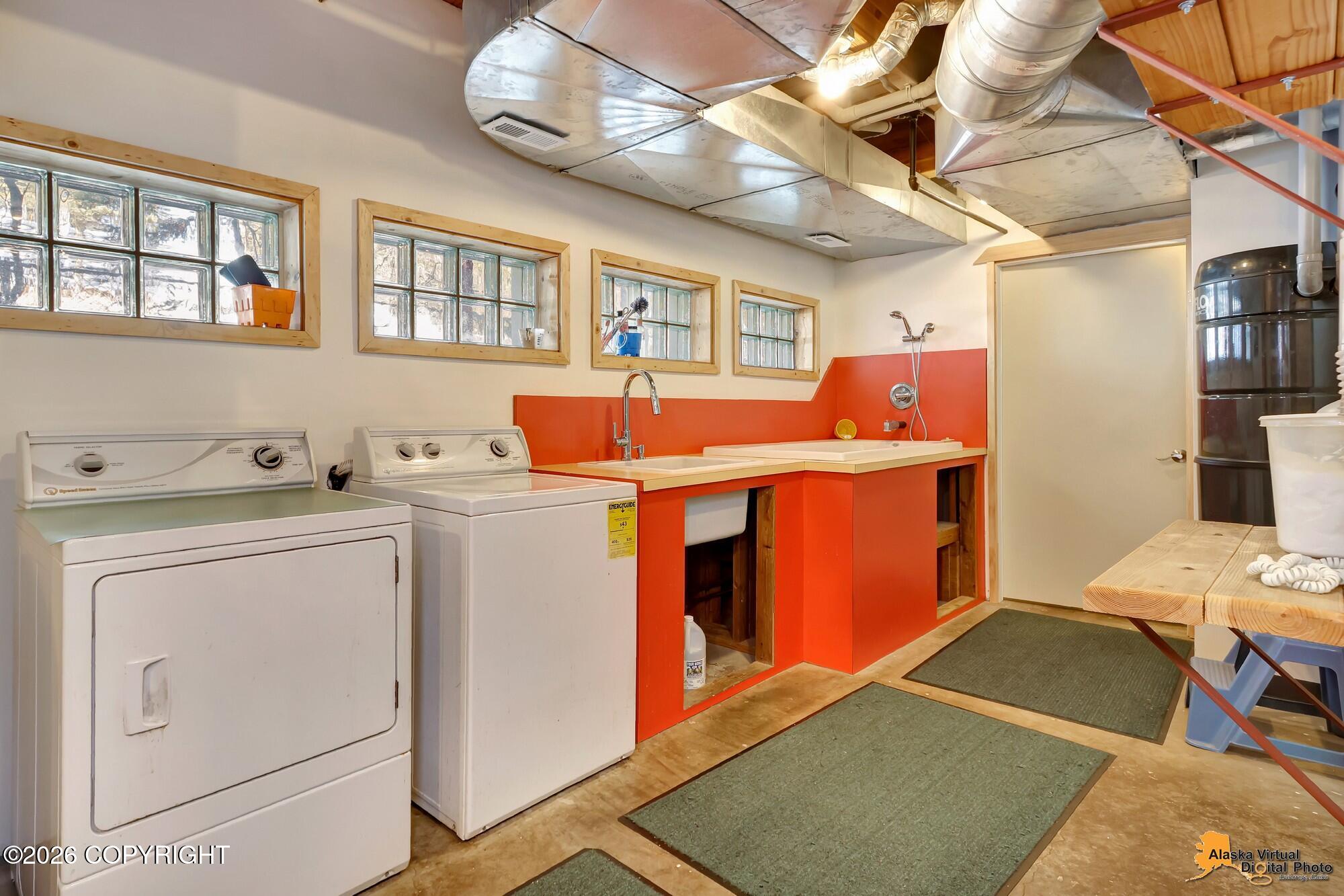 1319 Matterhorn Way Property Photo 32