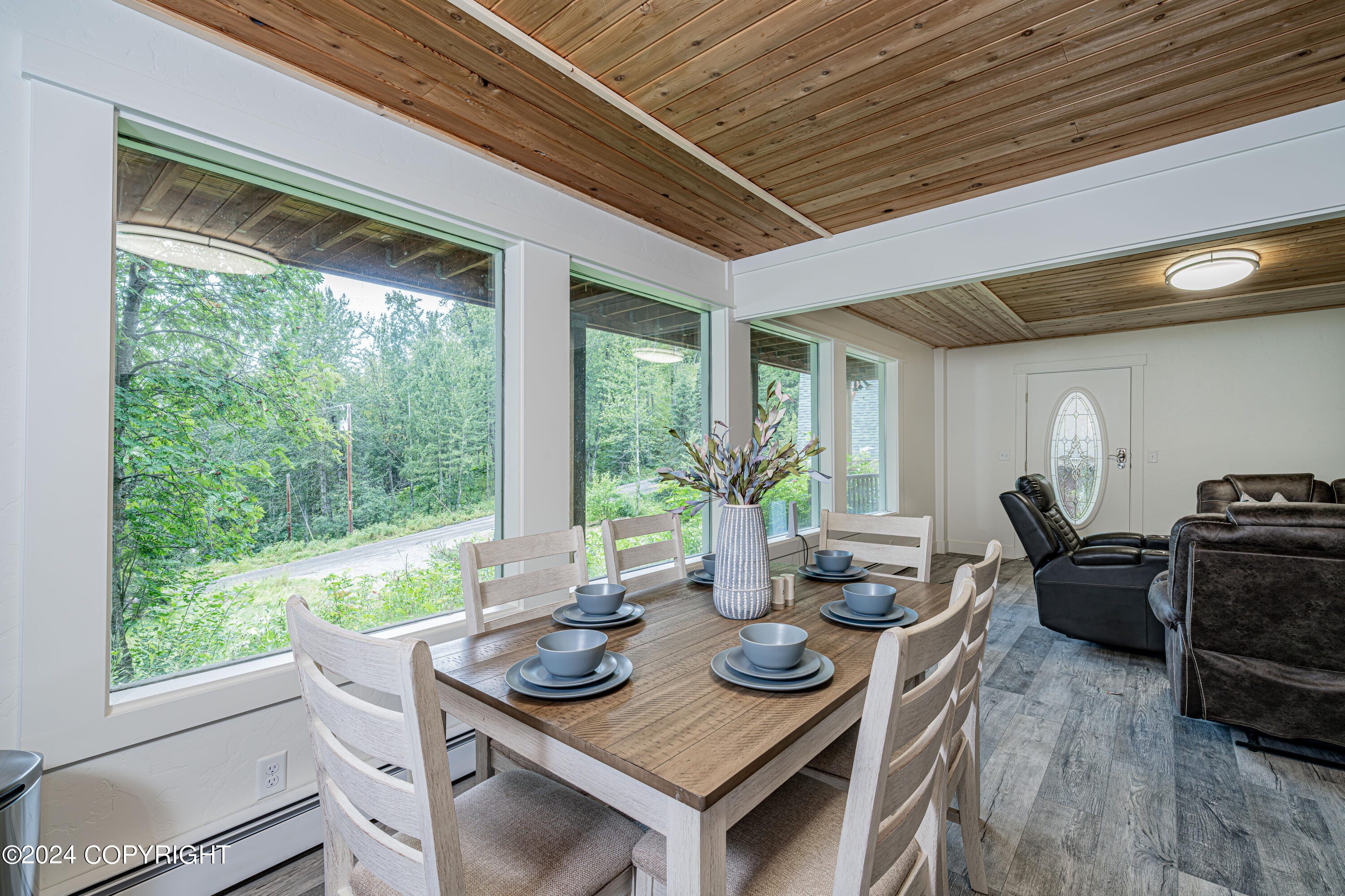 36420 Northern Lights Boulevard Property Photo 9