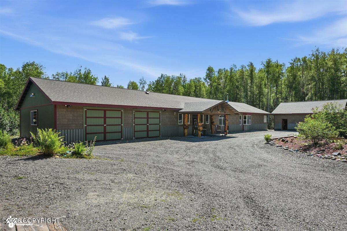 47767 S Brower Place Property Photo 9