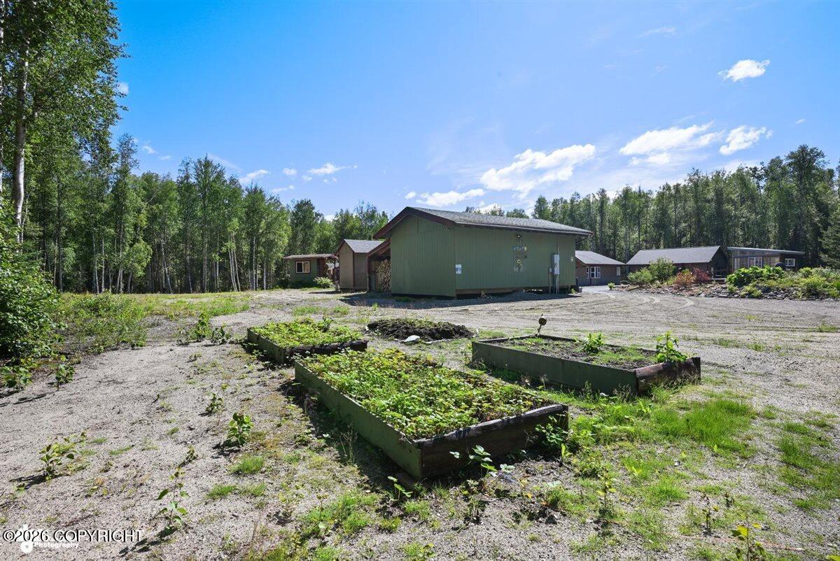 47767 S Brower Place Property Photo 28