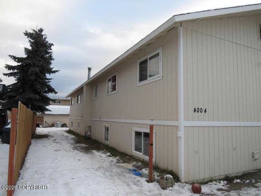 4004 E 8th Avenue Property Photo 1