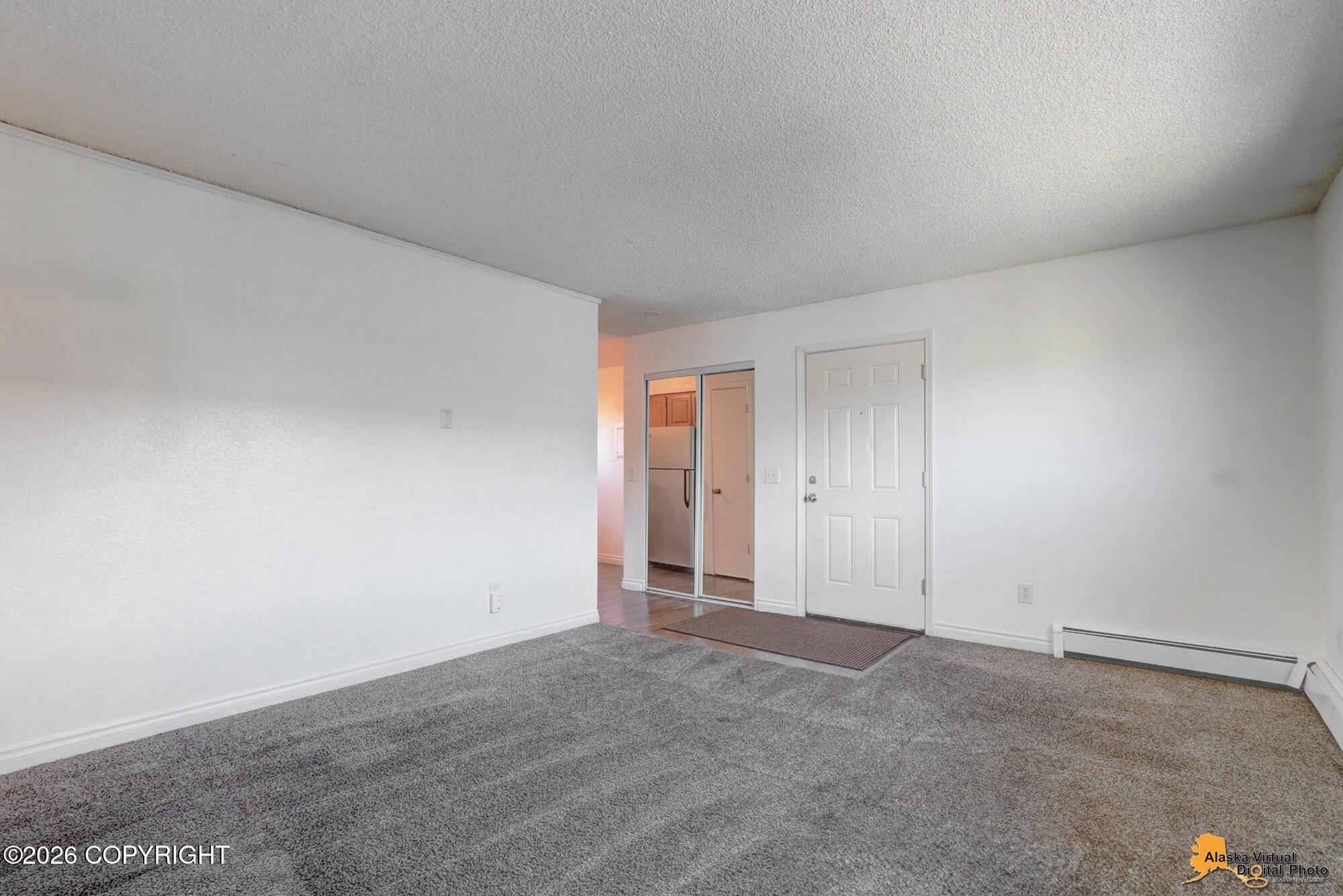 4004 E 8th Avenue Property Photo 5